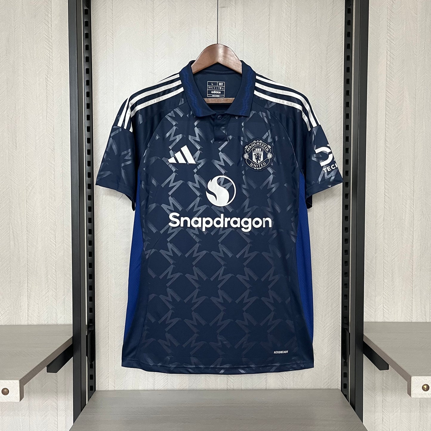 MANCHESTER UNITED 24/25 VISITA