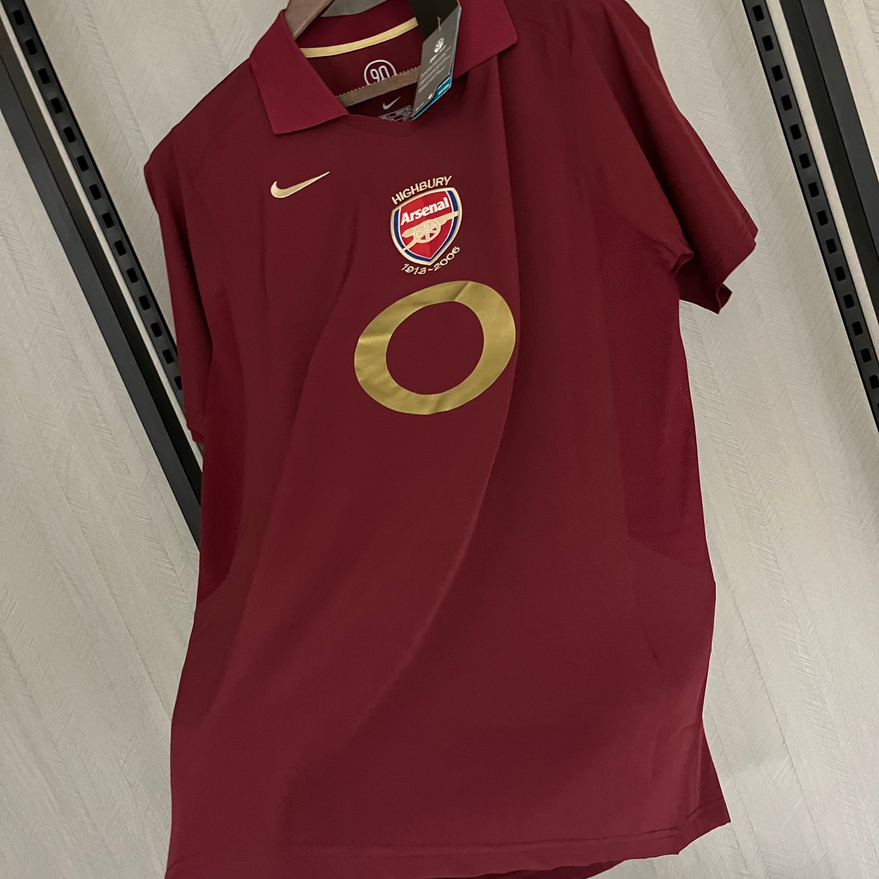 ARSENAL 05/06 LOCAL
