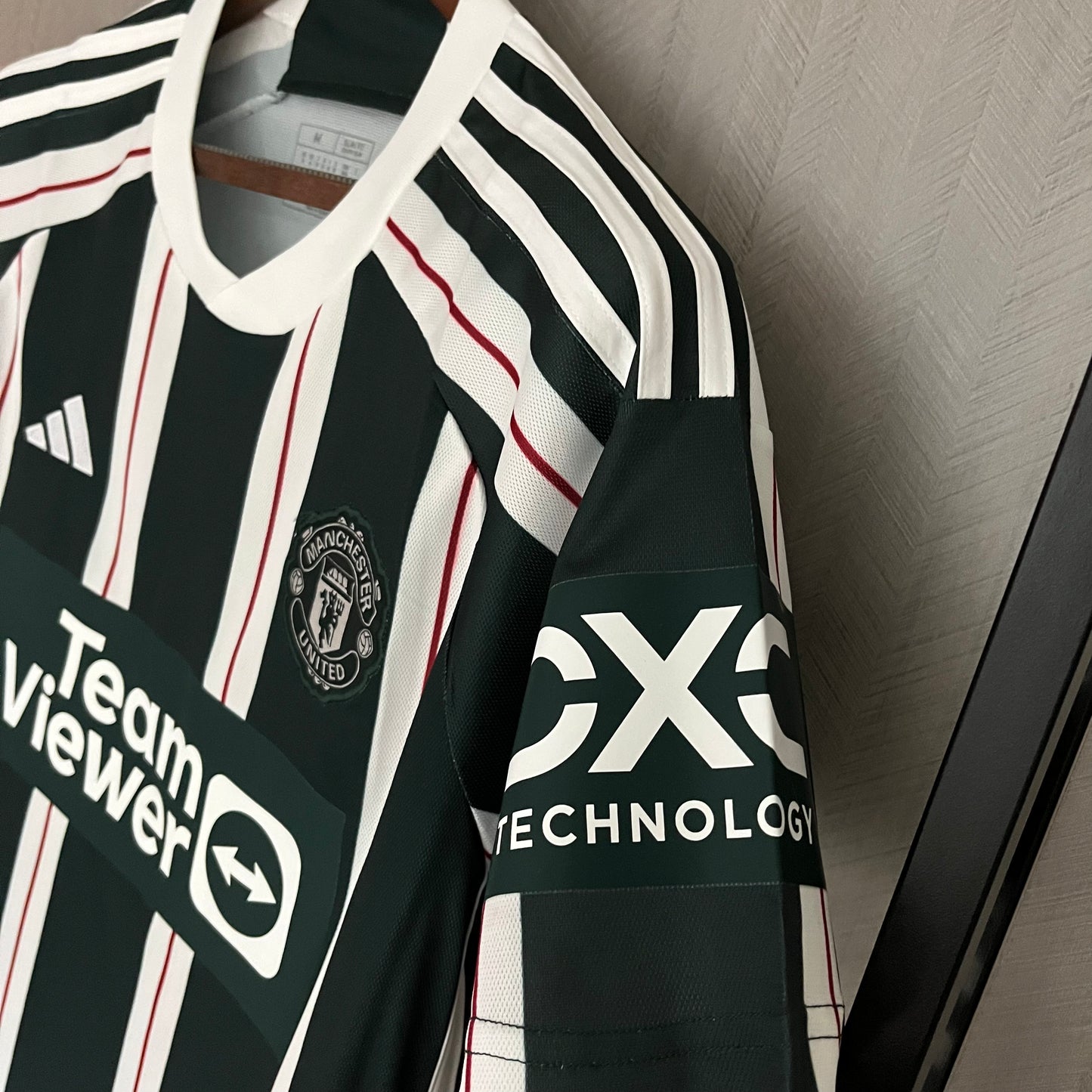 MANCHESTER UNITED 23/24 VISITA