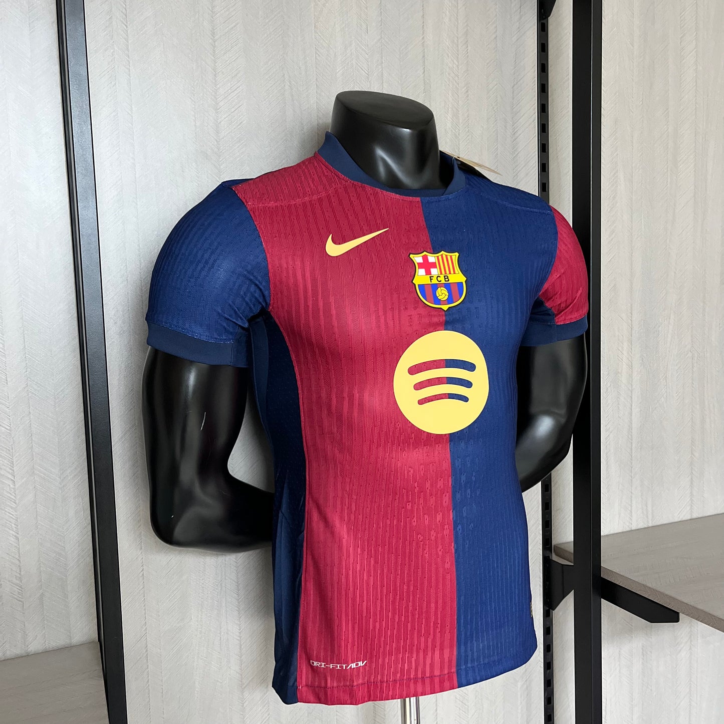 BARCELONA 24/25 LOCAL
