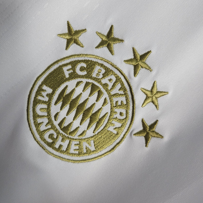 BAYERN MUNICH 22/23 VISITA