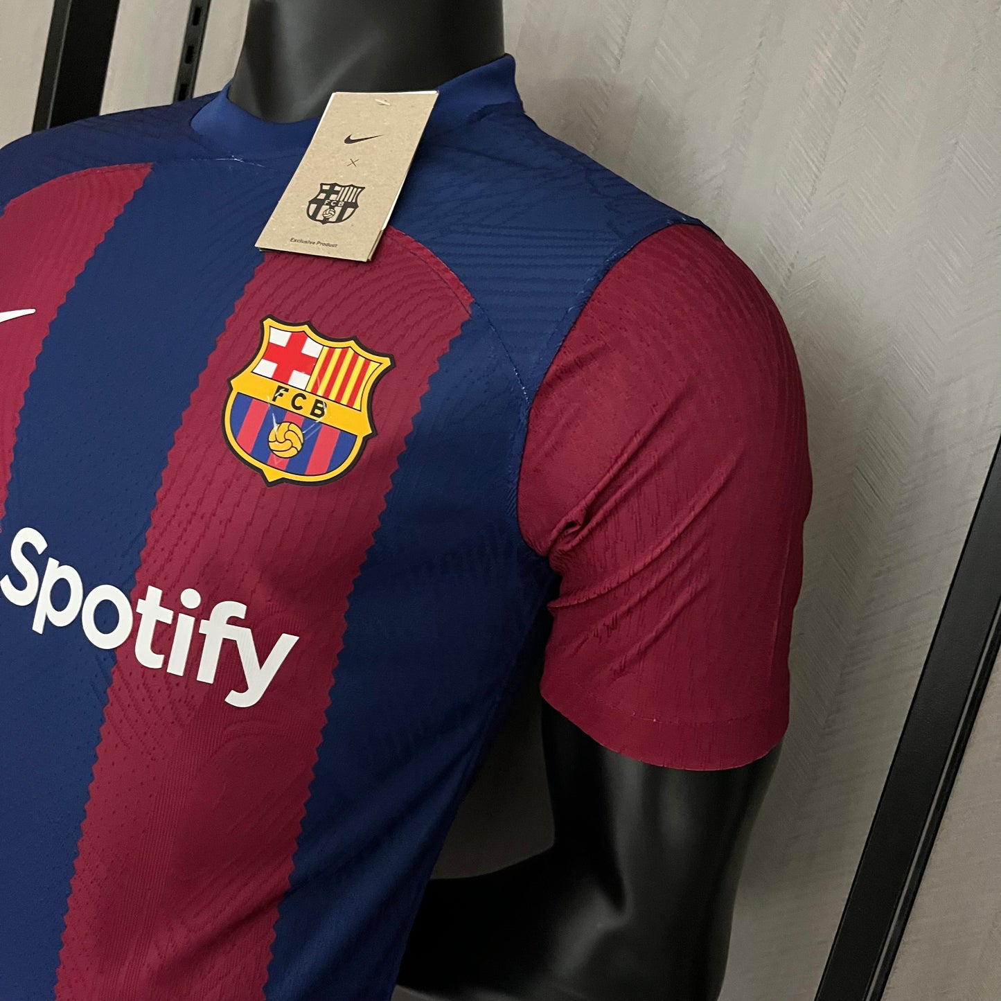 BARCELONA 23/24 LOCAL