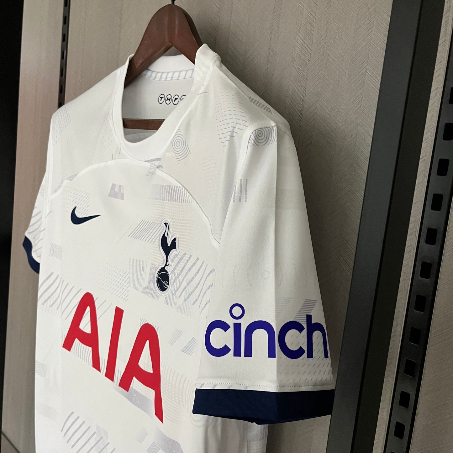 TOTTENHAM 23/24 LOCAL