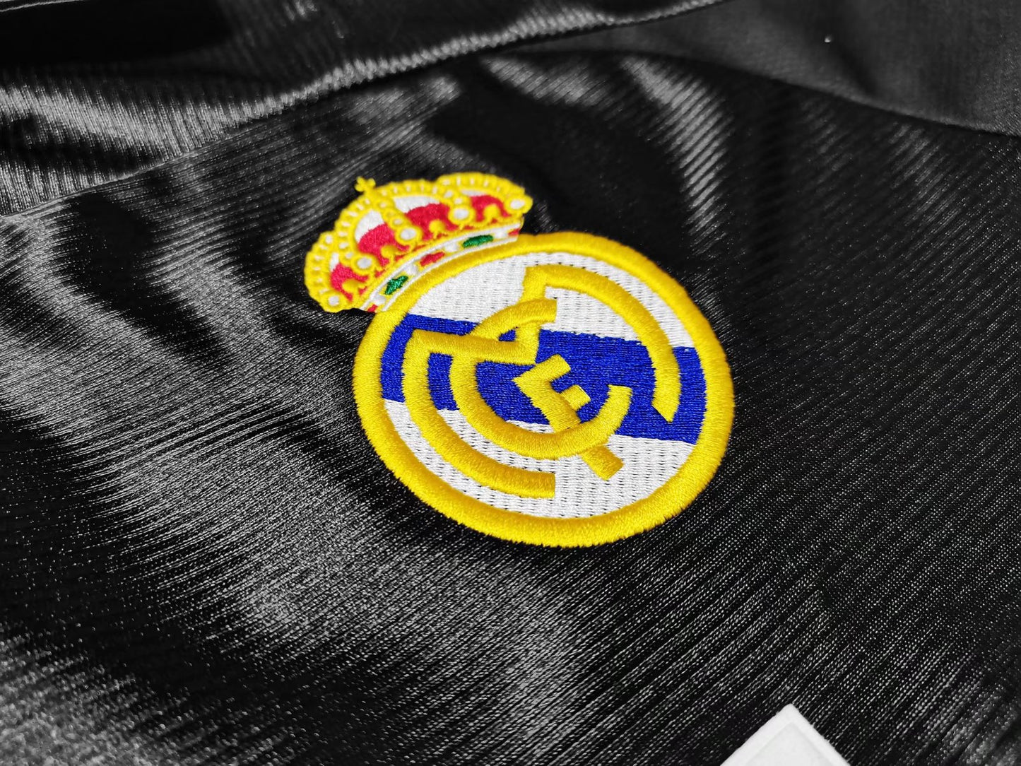 REAL MADRID 99/01 VISITA