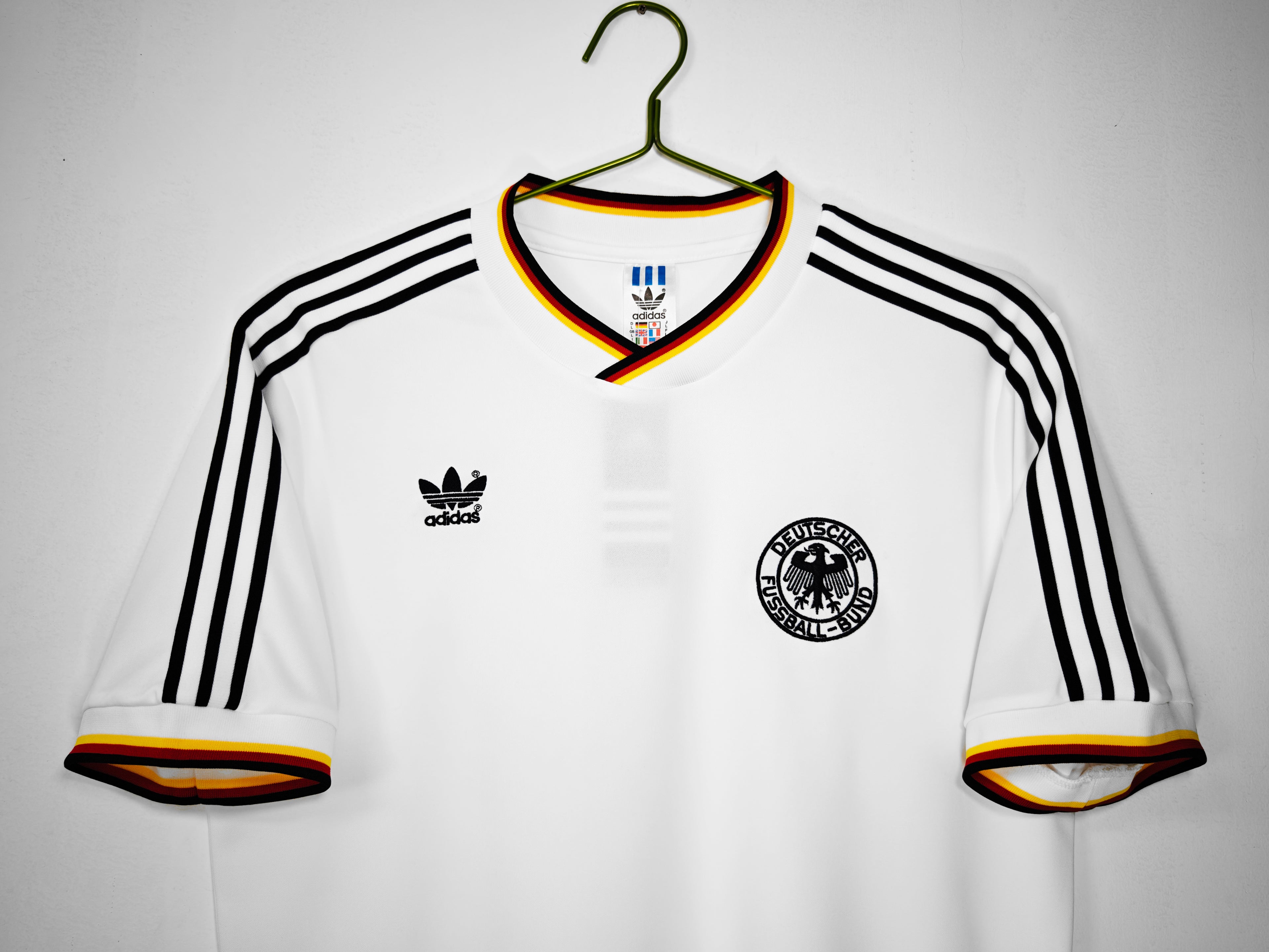 ALEMANIA 86 LOCAL
