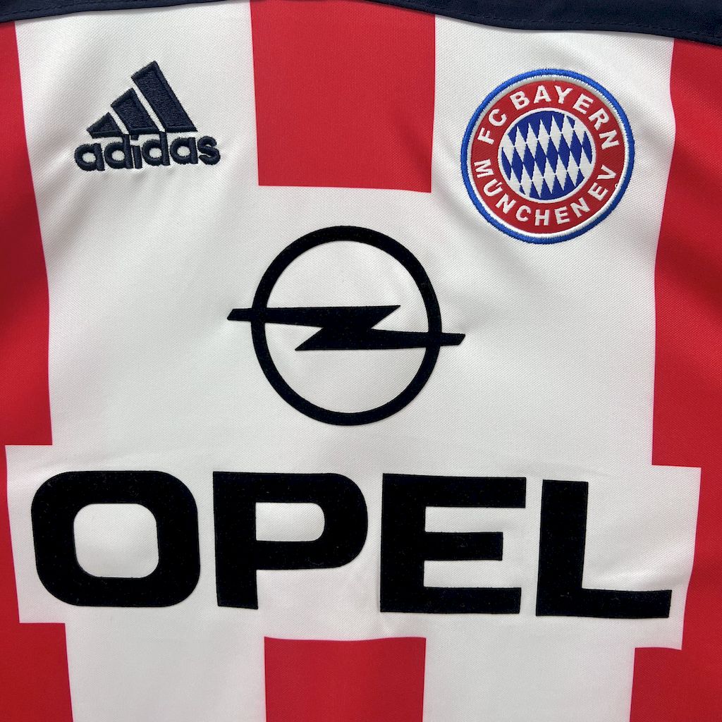 BAYERN MUNICH 00/02 VISITA