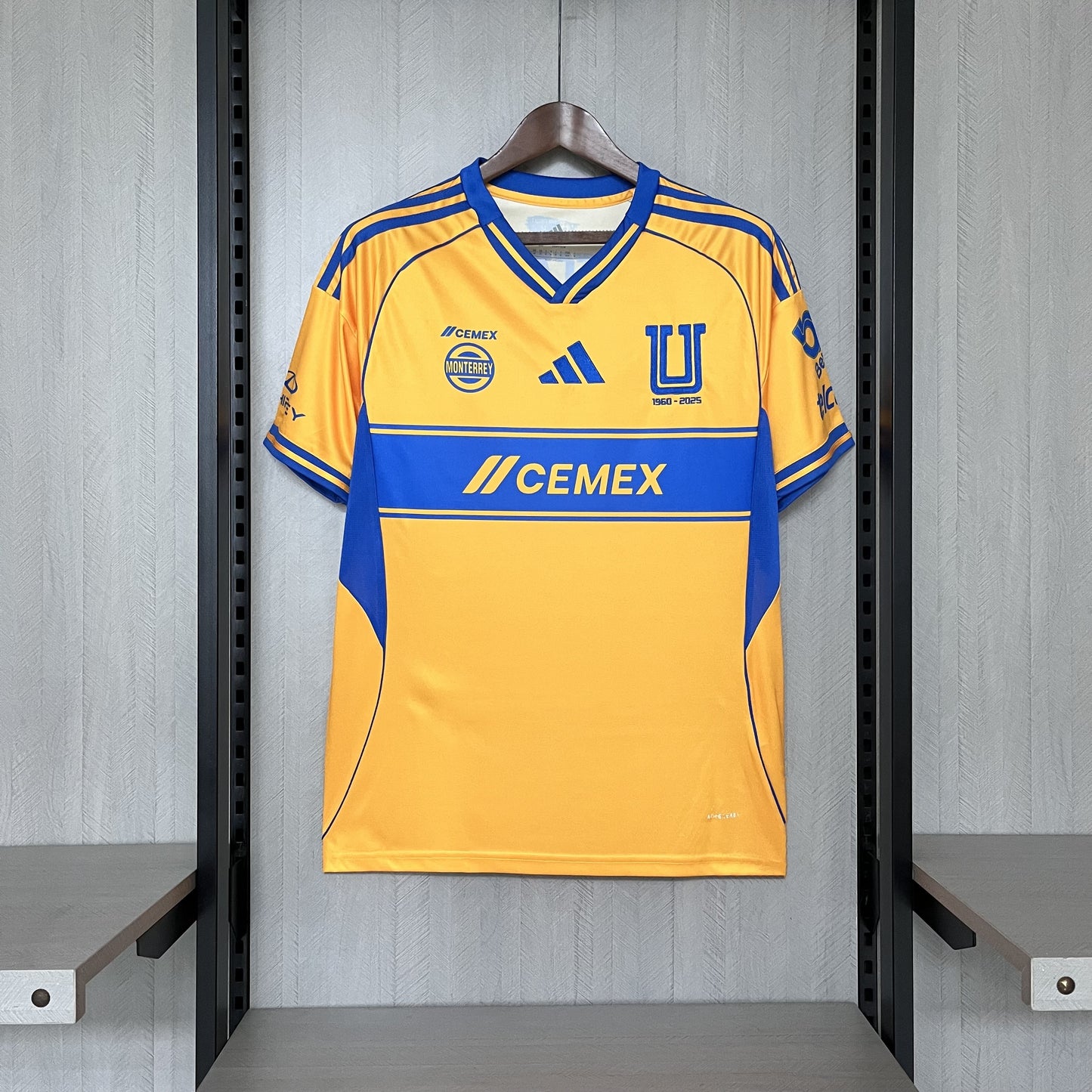 TIGRES 25/26 LOCAL