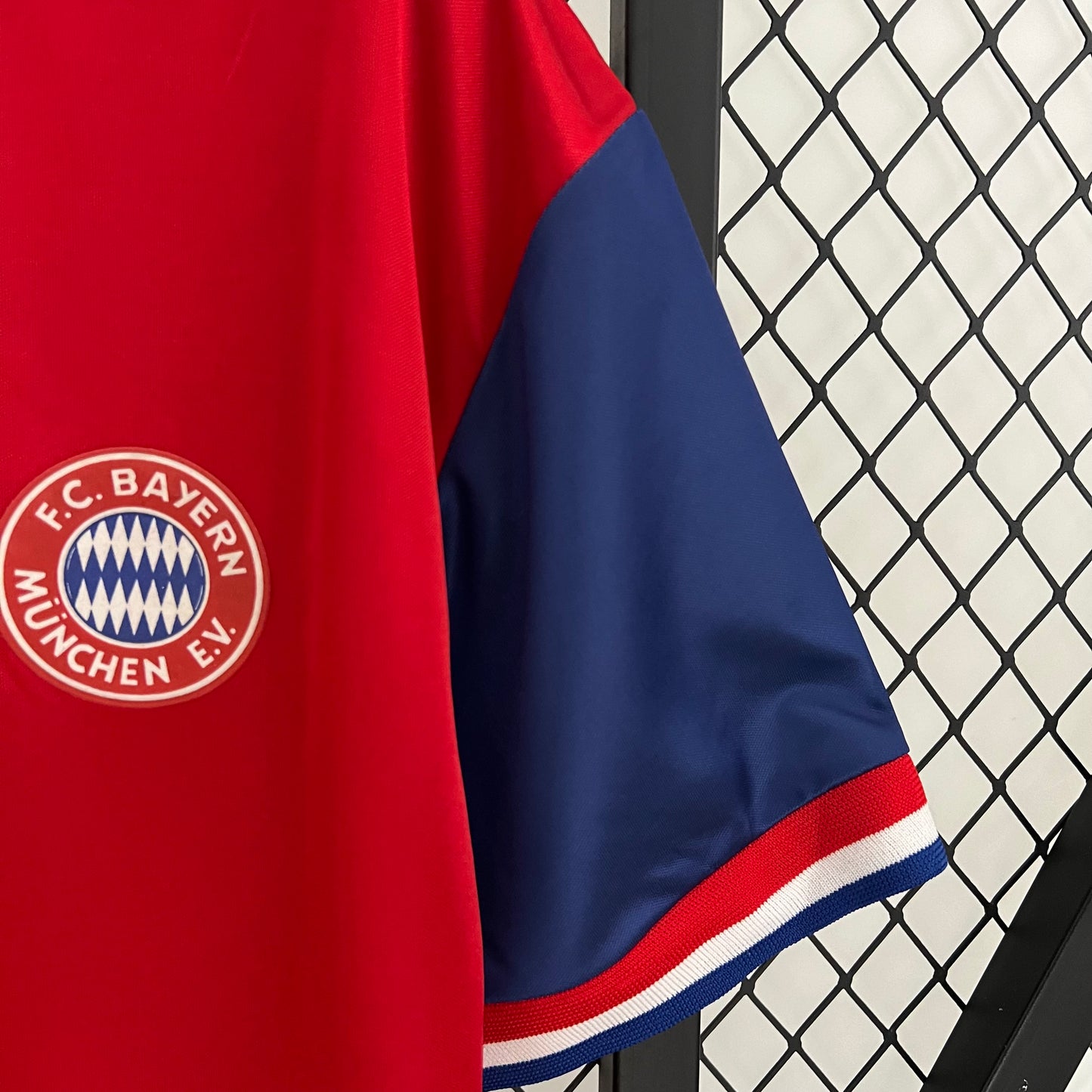 BAYERN MUNICH 93/95 LOCAL