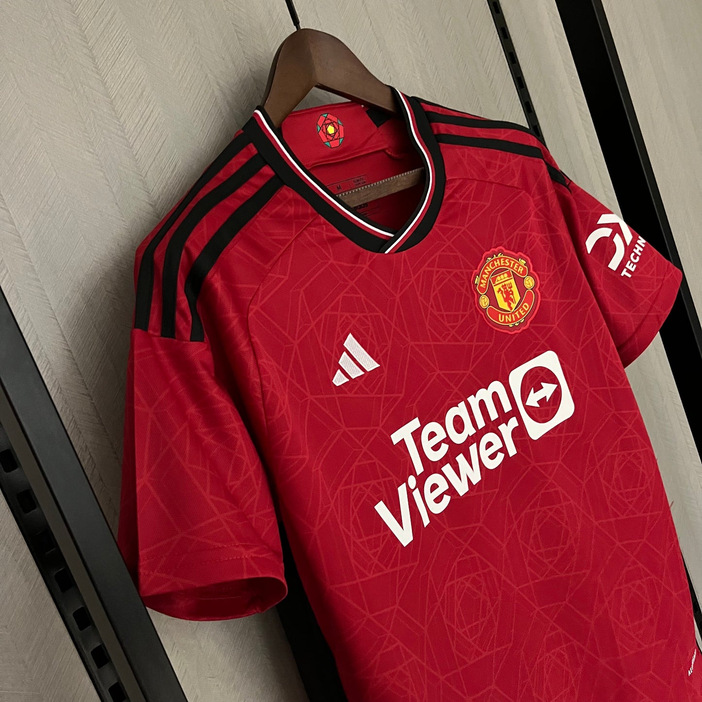 MANCHESTER UNITED 23/24 LOCAL