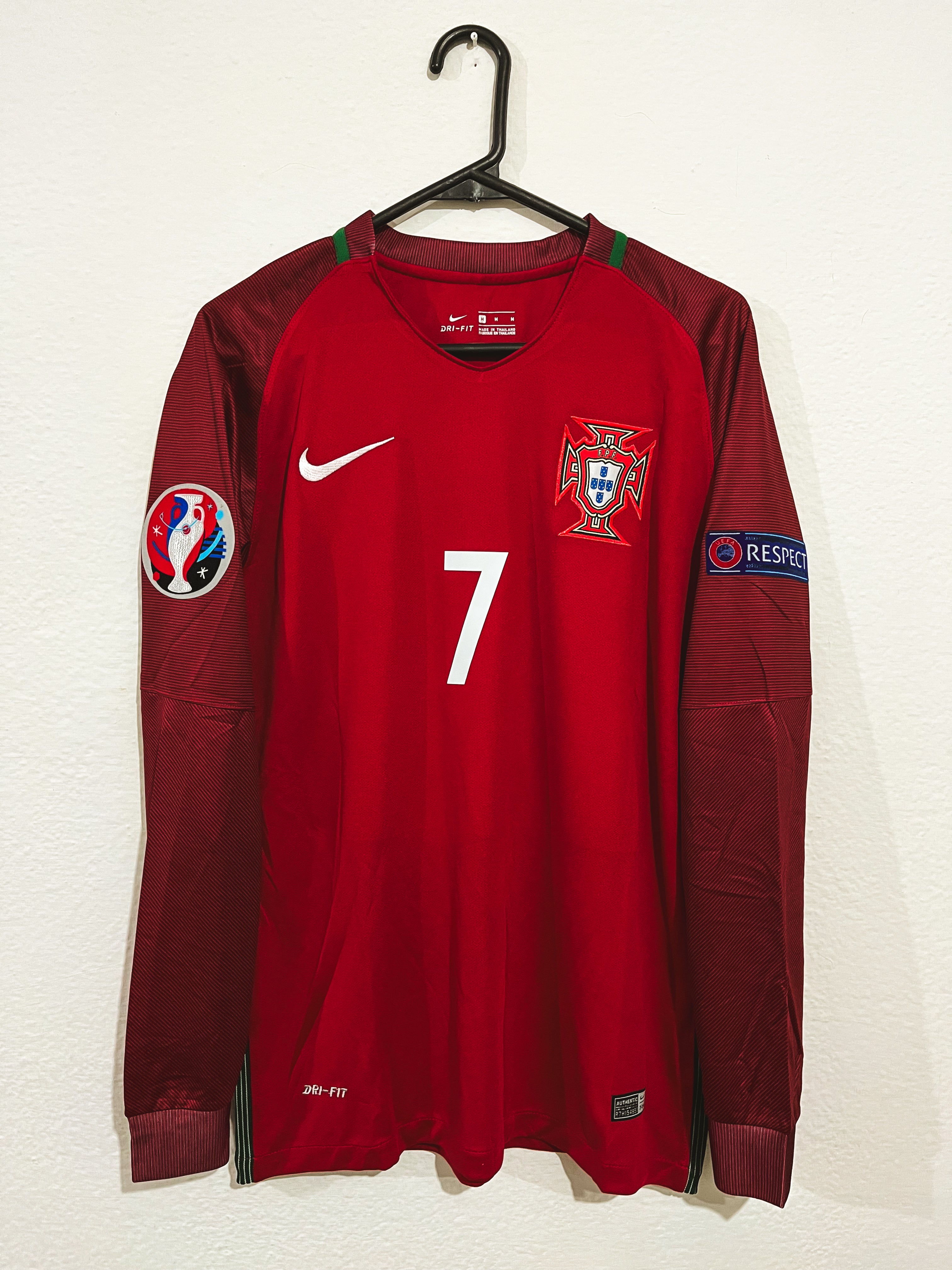 RONALDO - PORTUGAL 2016 LOCAL