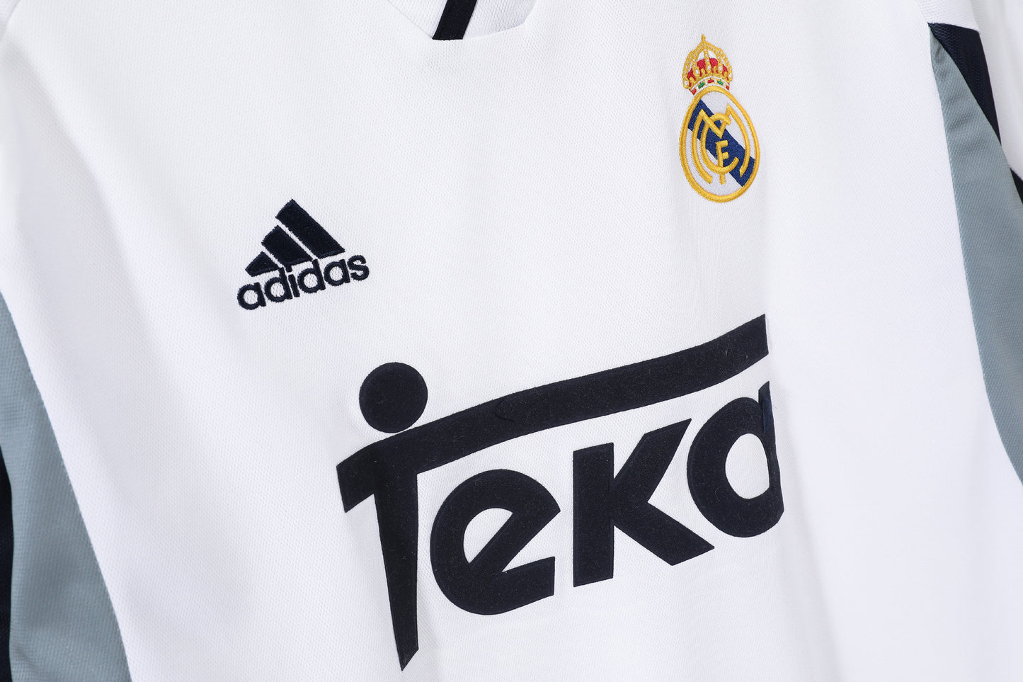 REAL MADRID 00/01 LOCAL