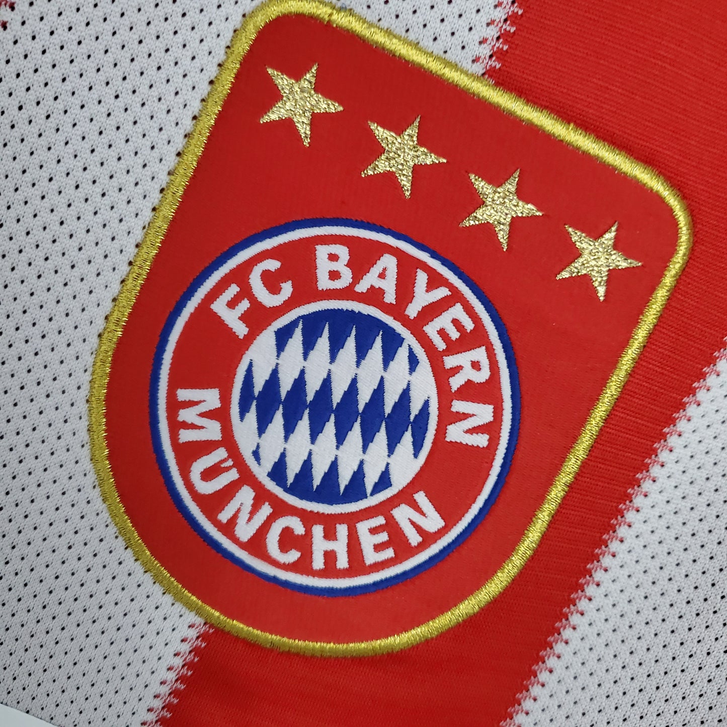 BAYERN MUNICH 10/11 LOCAL