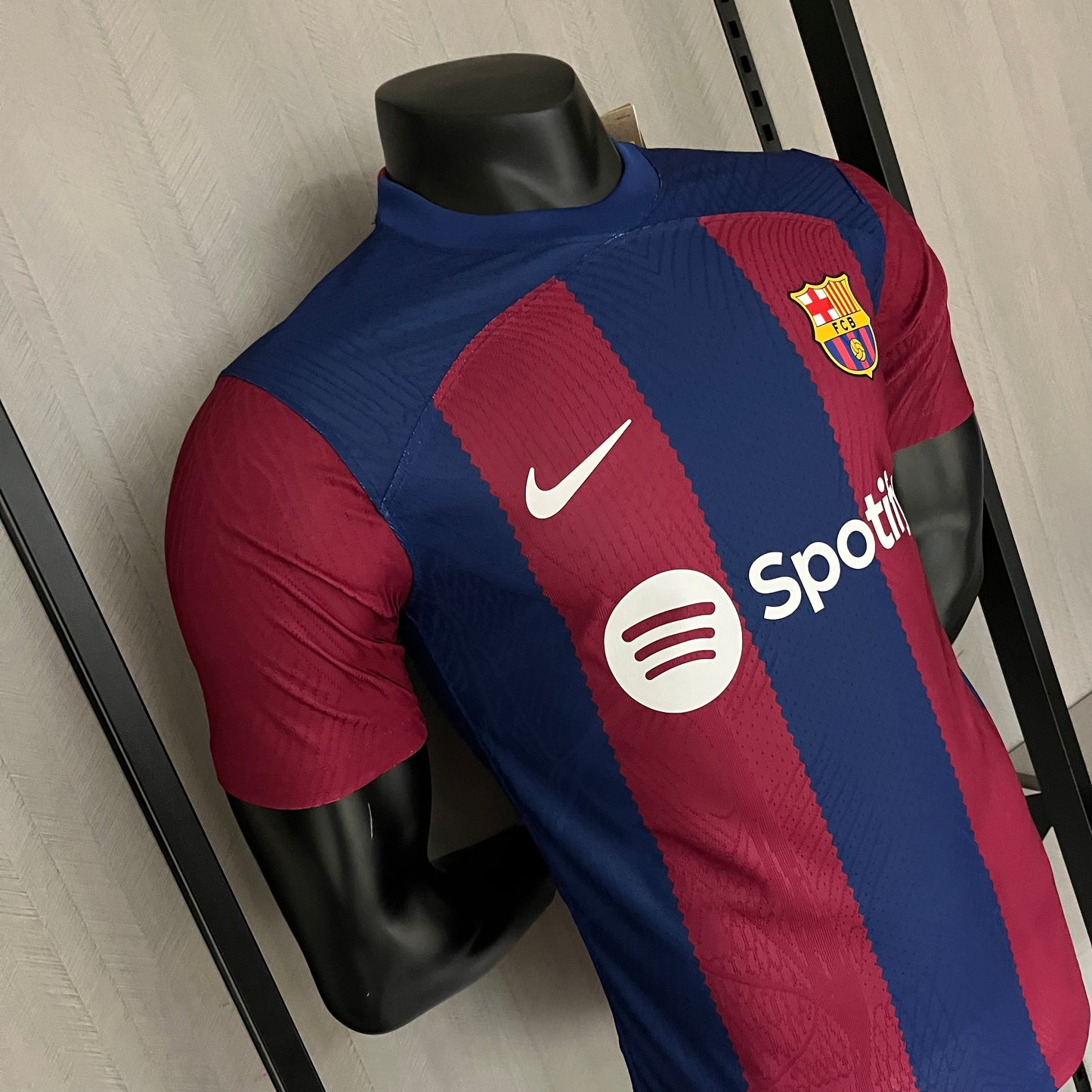 BARCELONA 23/24 LOCAL