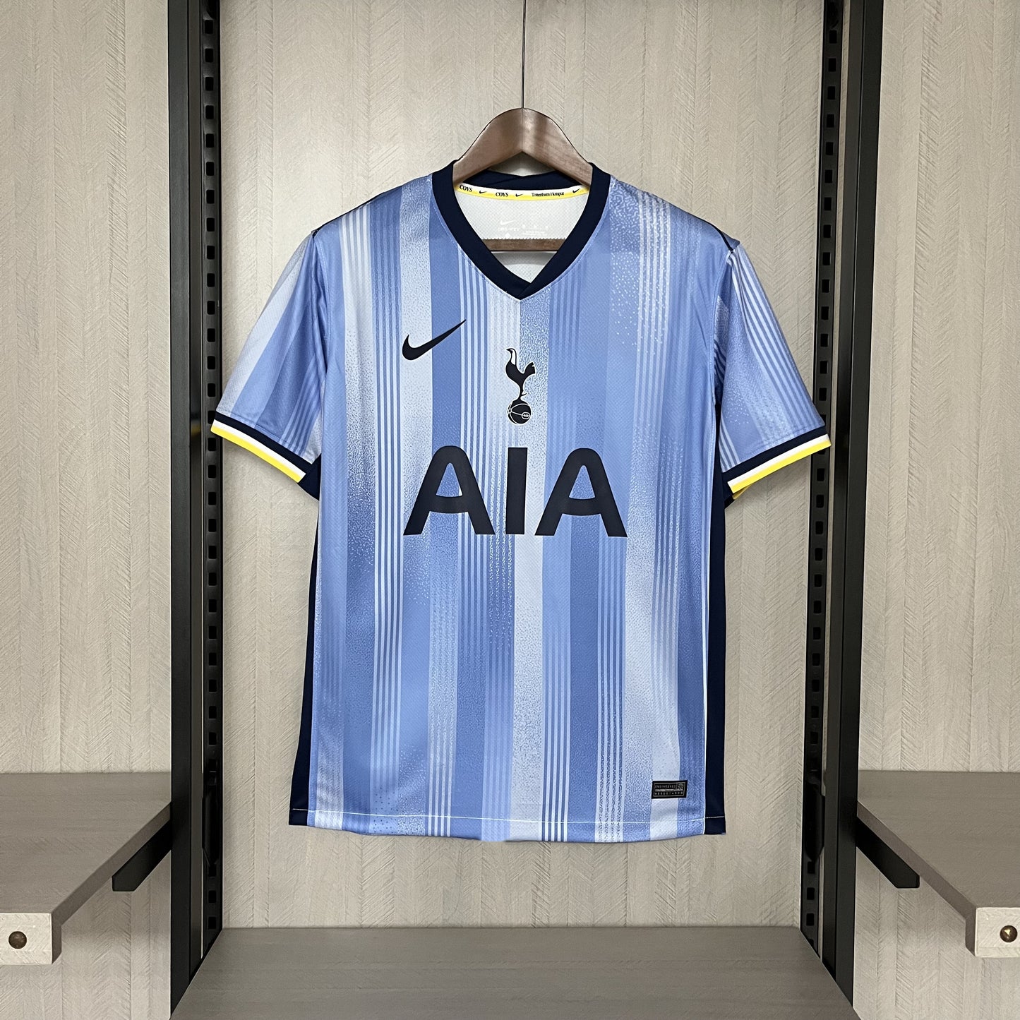 TOTTENHAM 24/25 VISITA