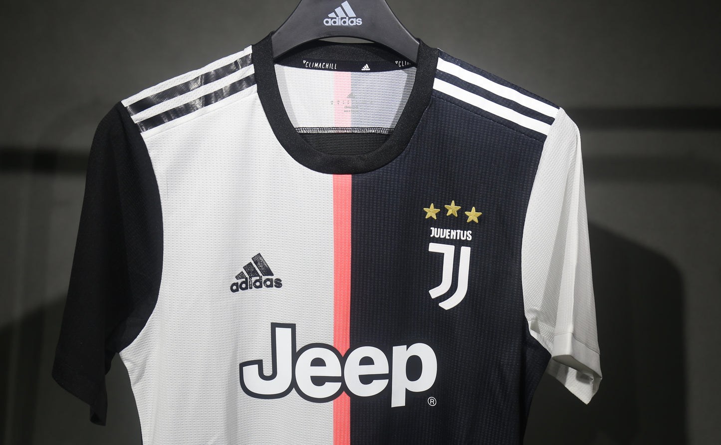 RONALDO - JUVENTUS 19/20 LOCAL