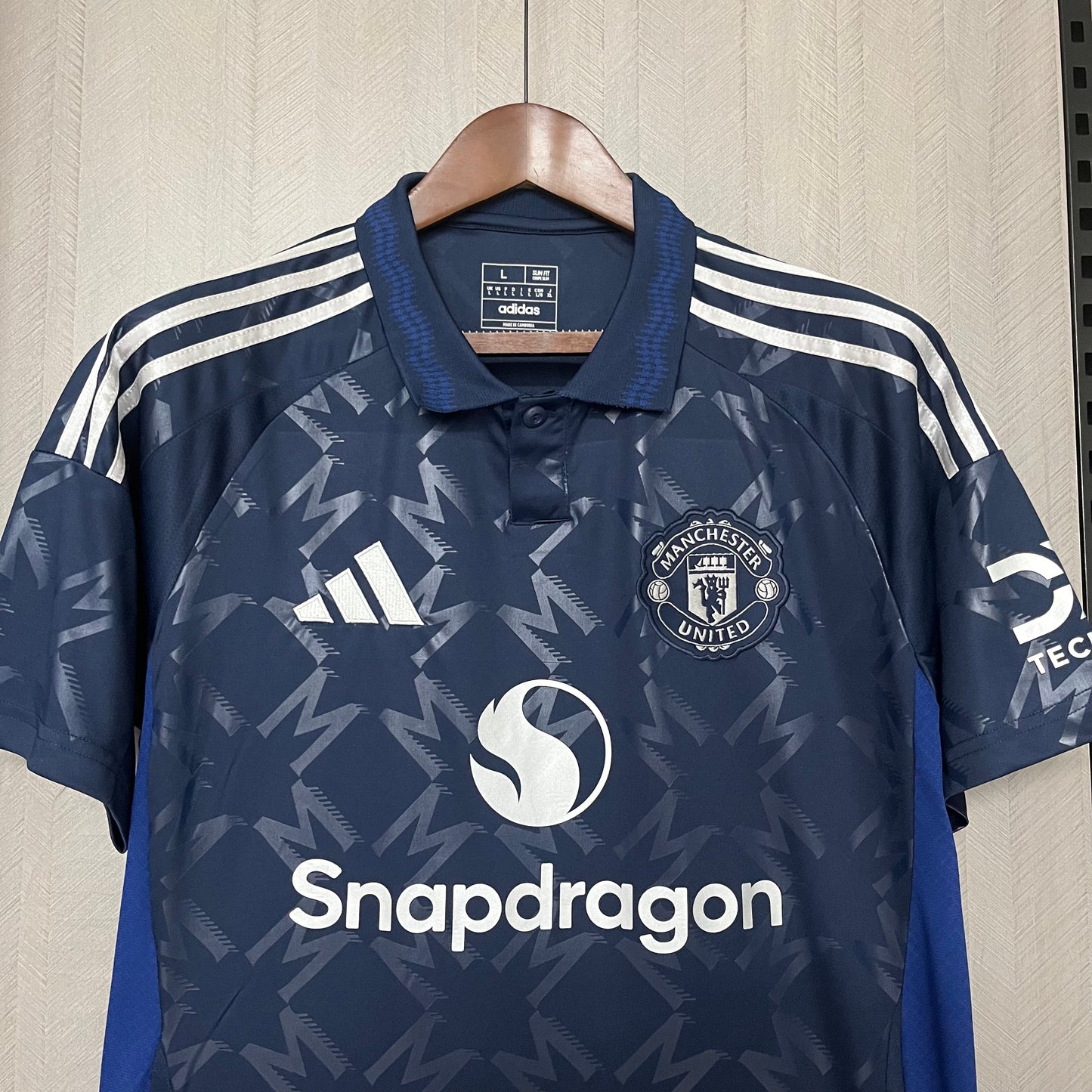 MANCHESTER UNITED 24/25 VISITA