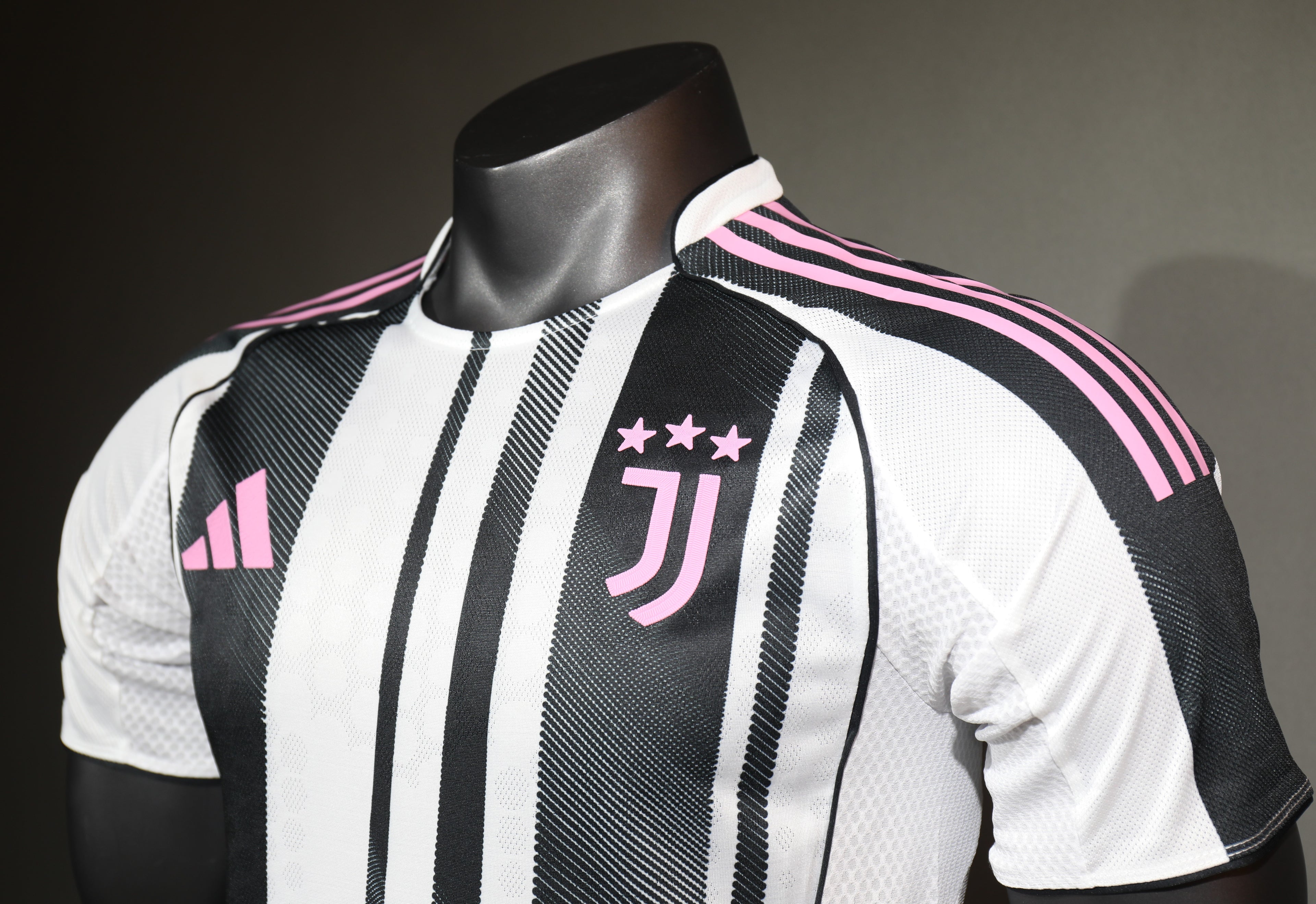 JUVENTUS 25/26 LOCAL