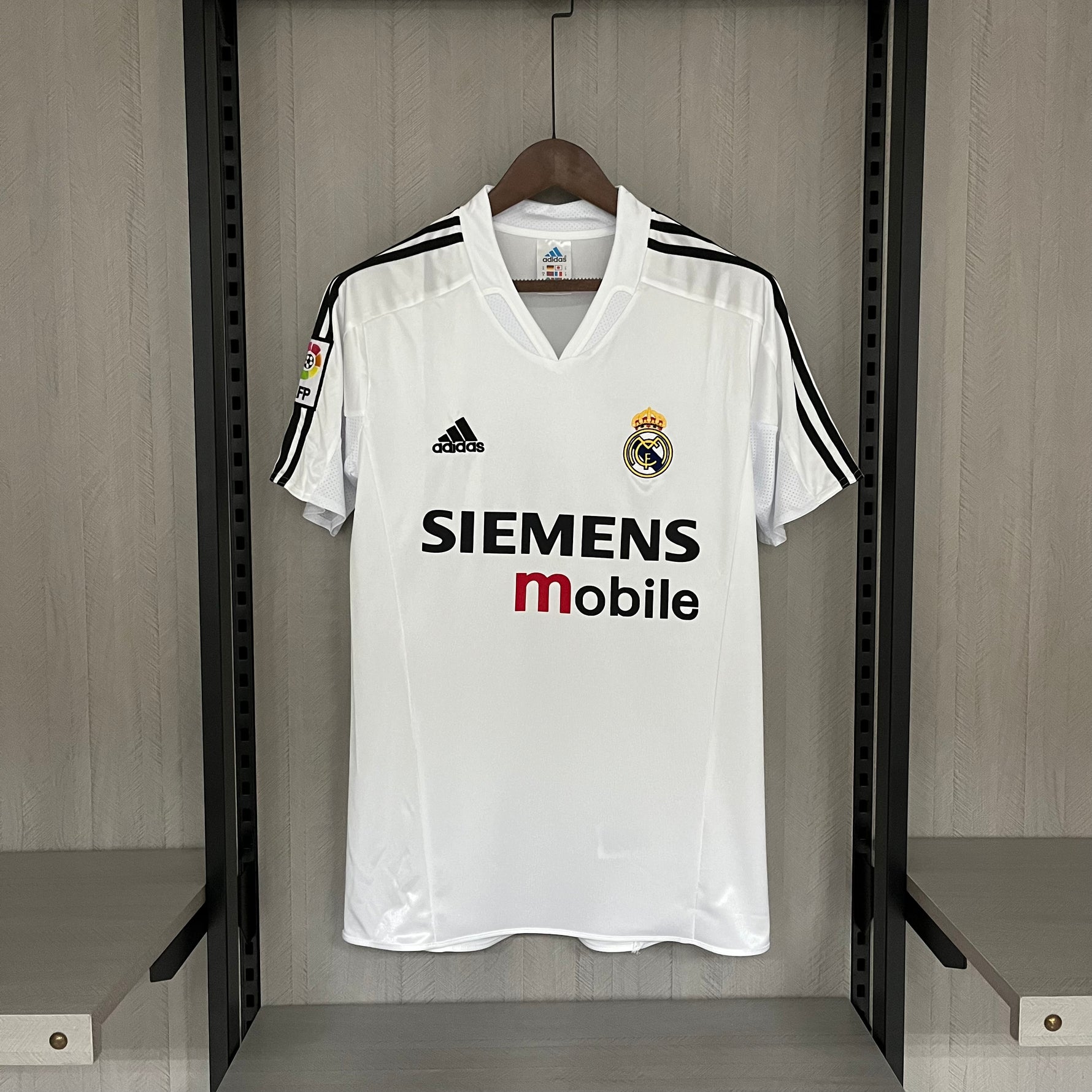 REAL MADRID 04/05 LOCAL