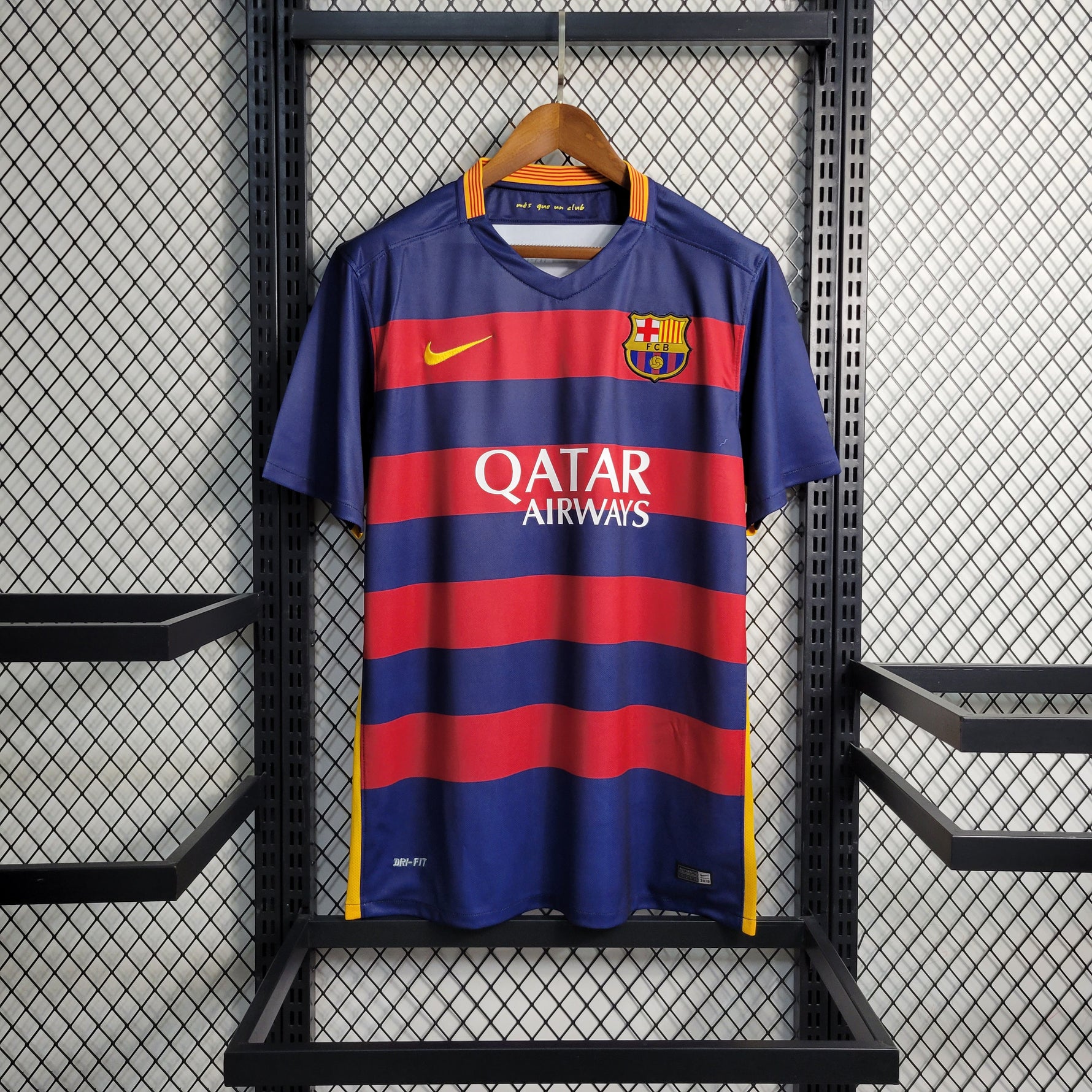 BARCELONA 15/16 LOCAL