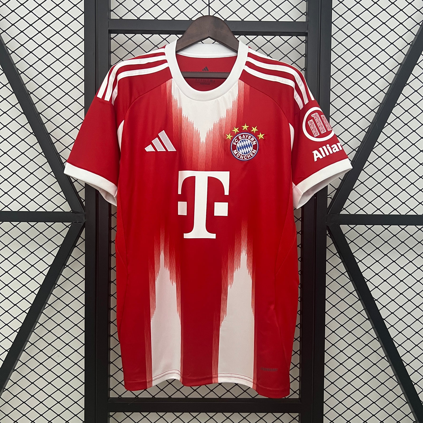 BAYERN MUNICH 25/26 LOCAL