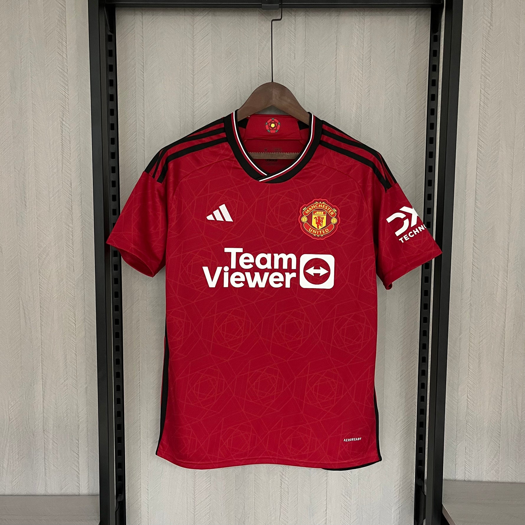 MANCHESTER UNITED 23/24 LOCAL