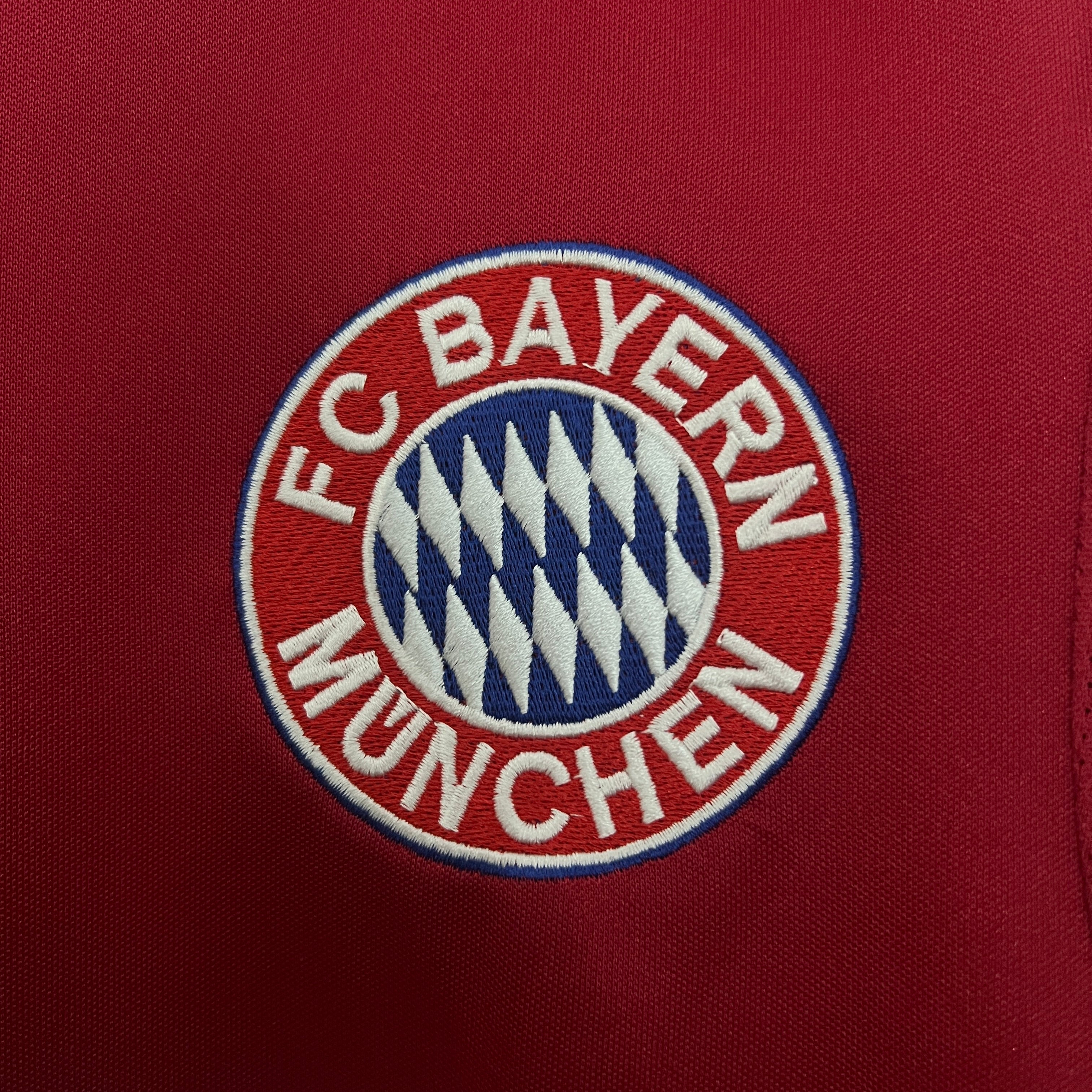 BAYERN MUNICH 03/04 LOCAL