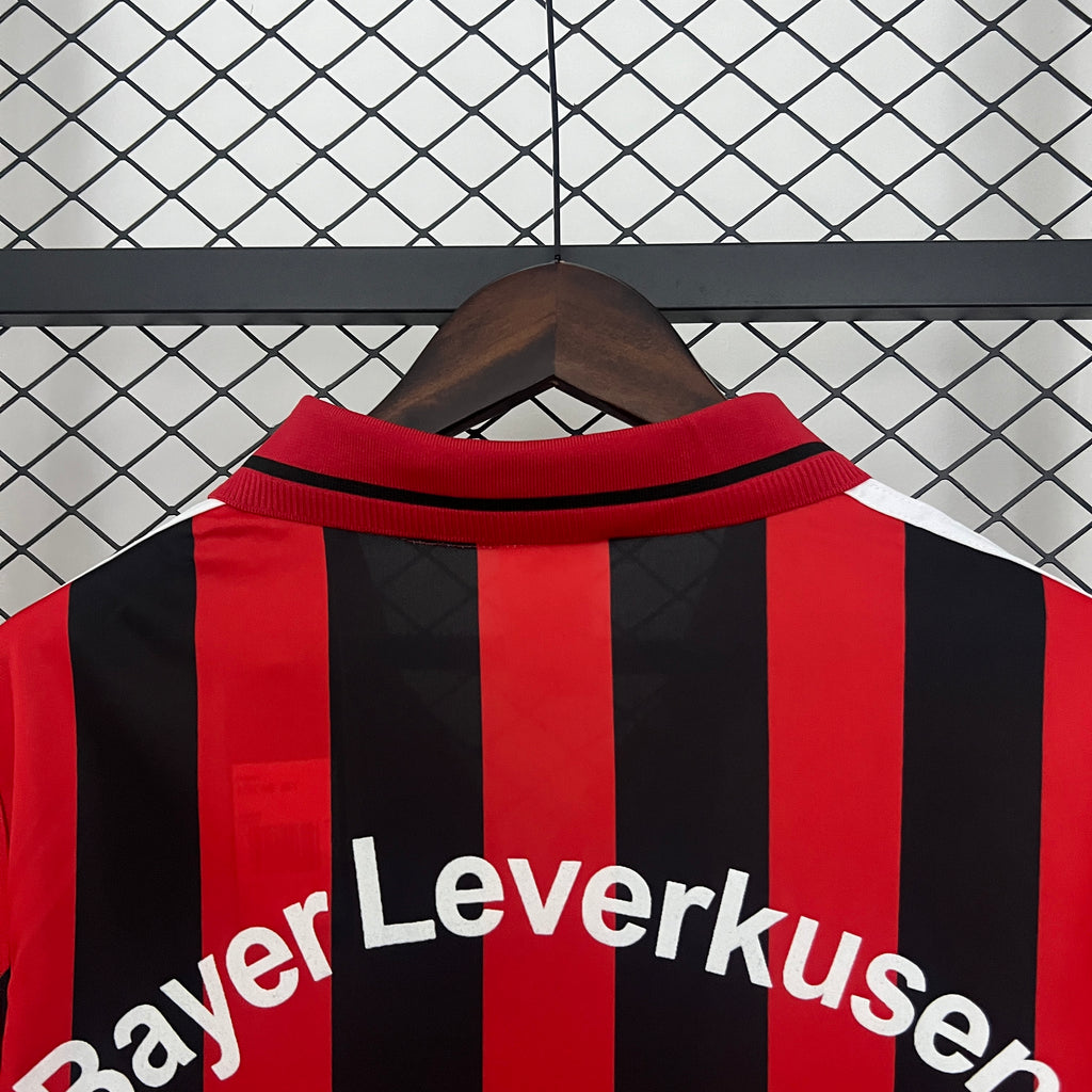 BAYER LEVERKUSEN 01/02 LOCAL