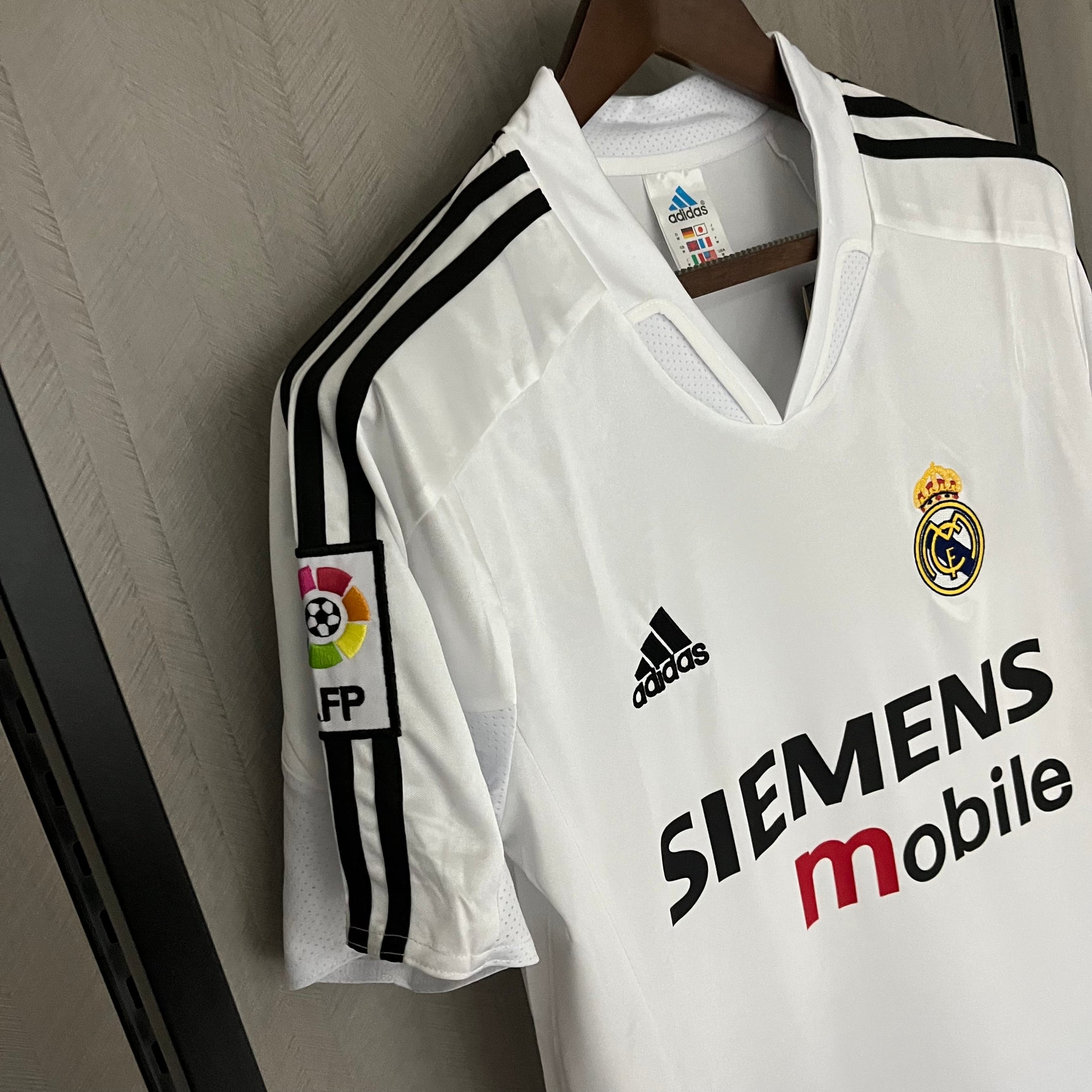 REAL MADRID 04/05 LOCAL