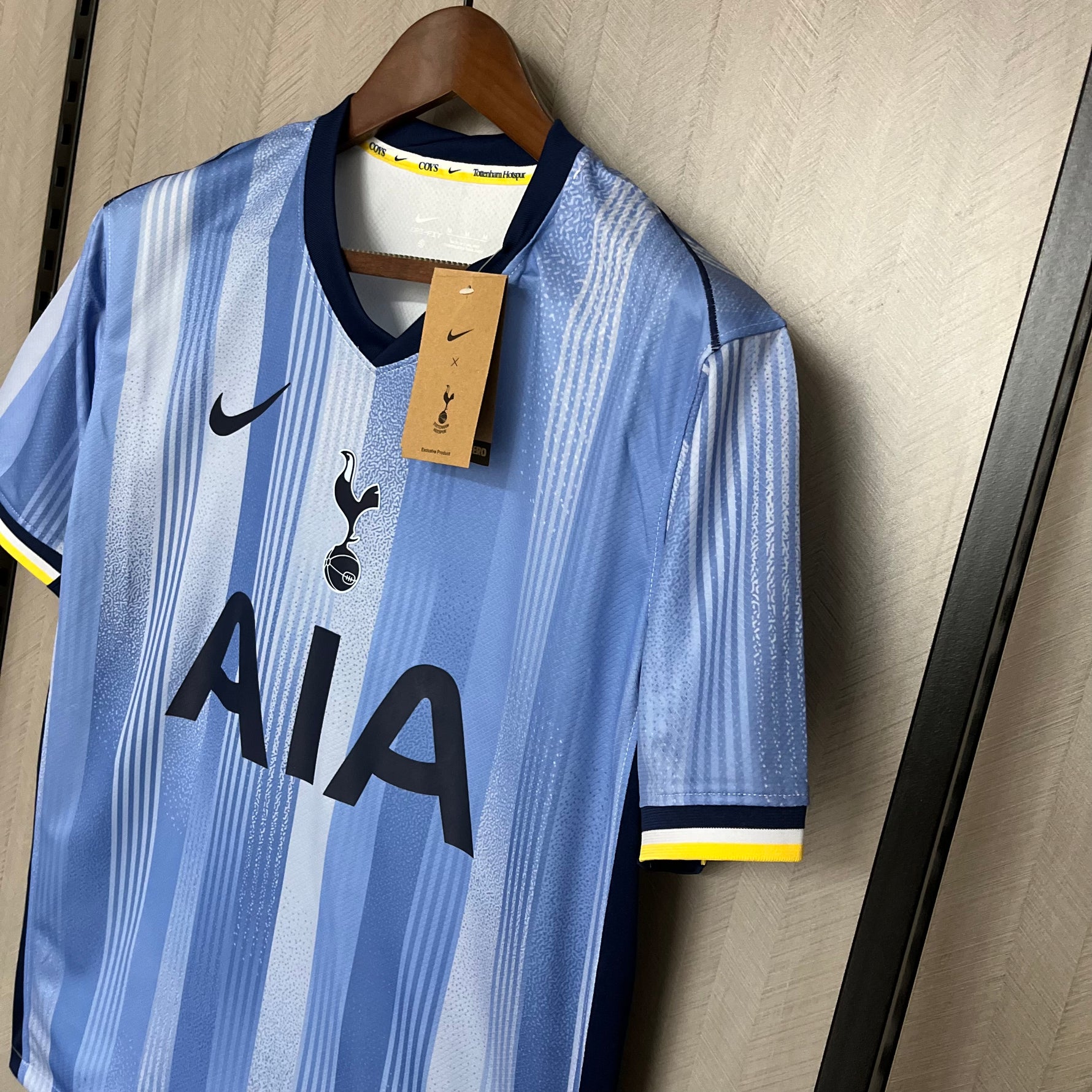 TOTTENHAM 24/25 VISITA