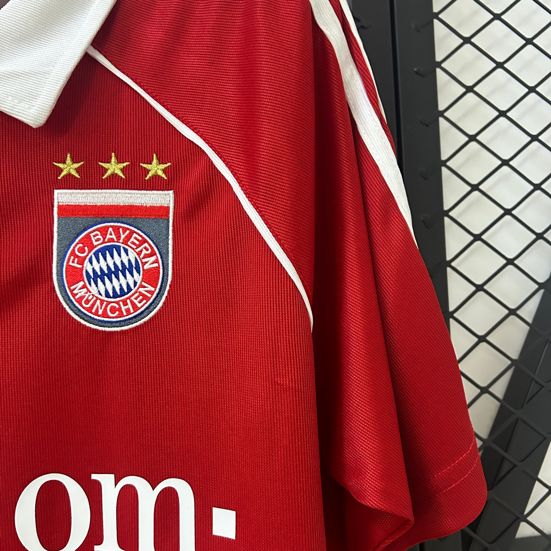 BAYERN MUNICH 05/06 LOCAL