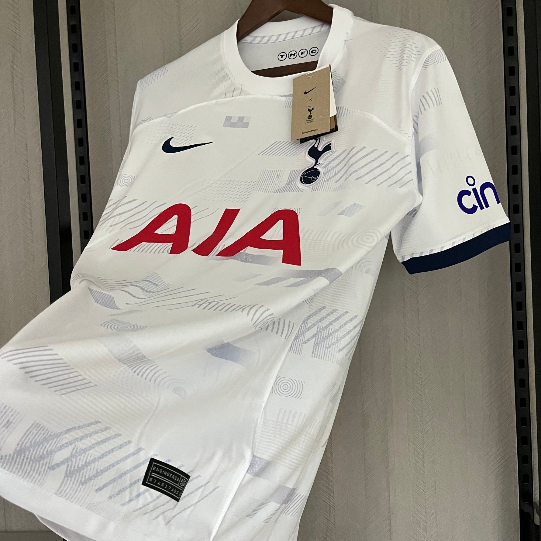 TOTTENHAM 23/24 LOCAL