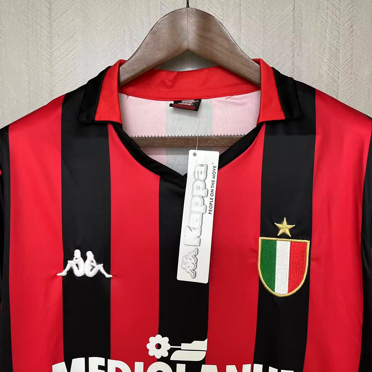 AC MILAN 88/89 LOCAL