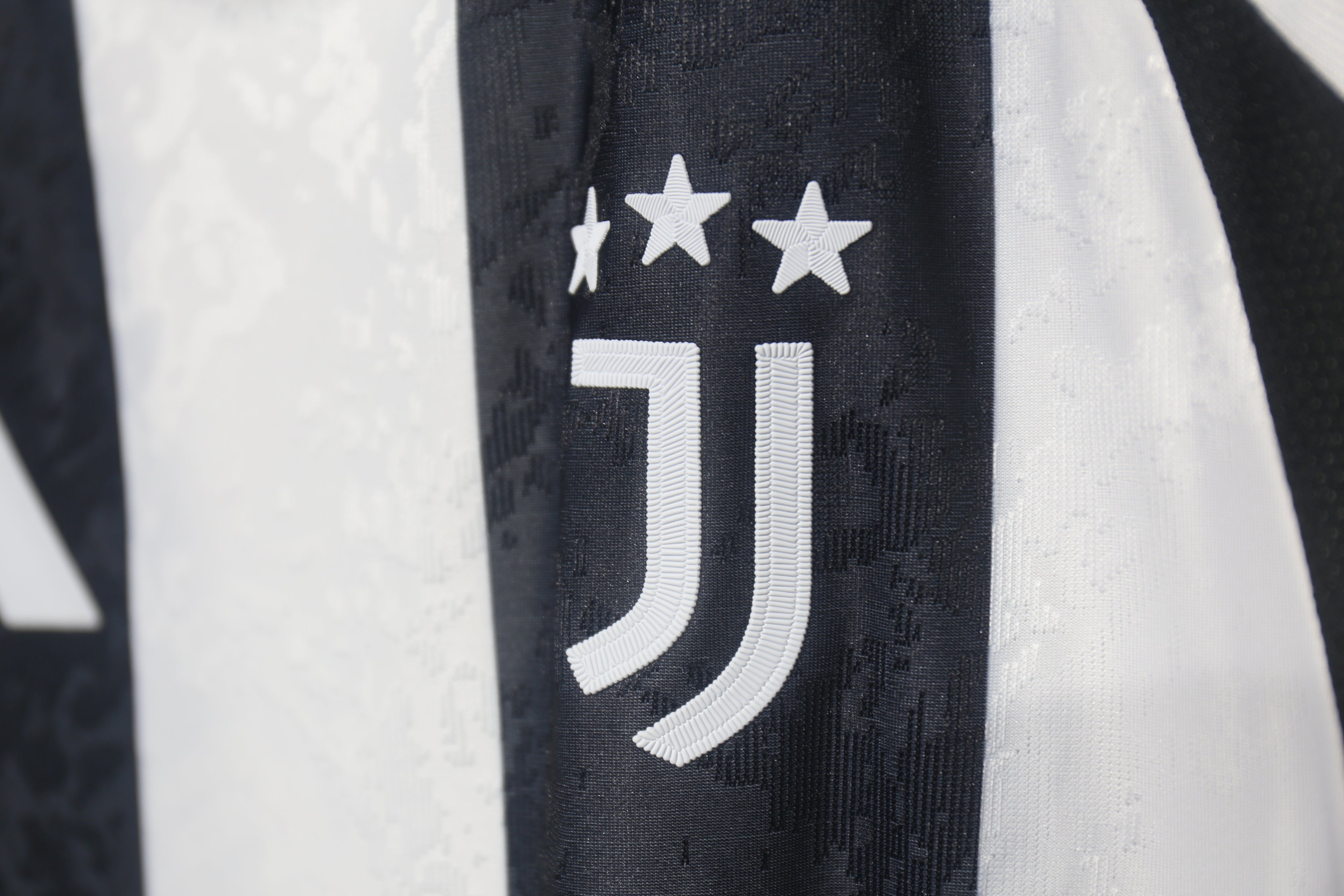 JUVENTUS 24/25 LOCAL