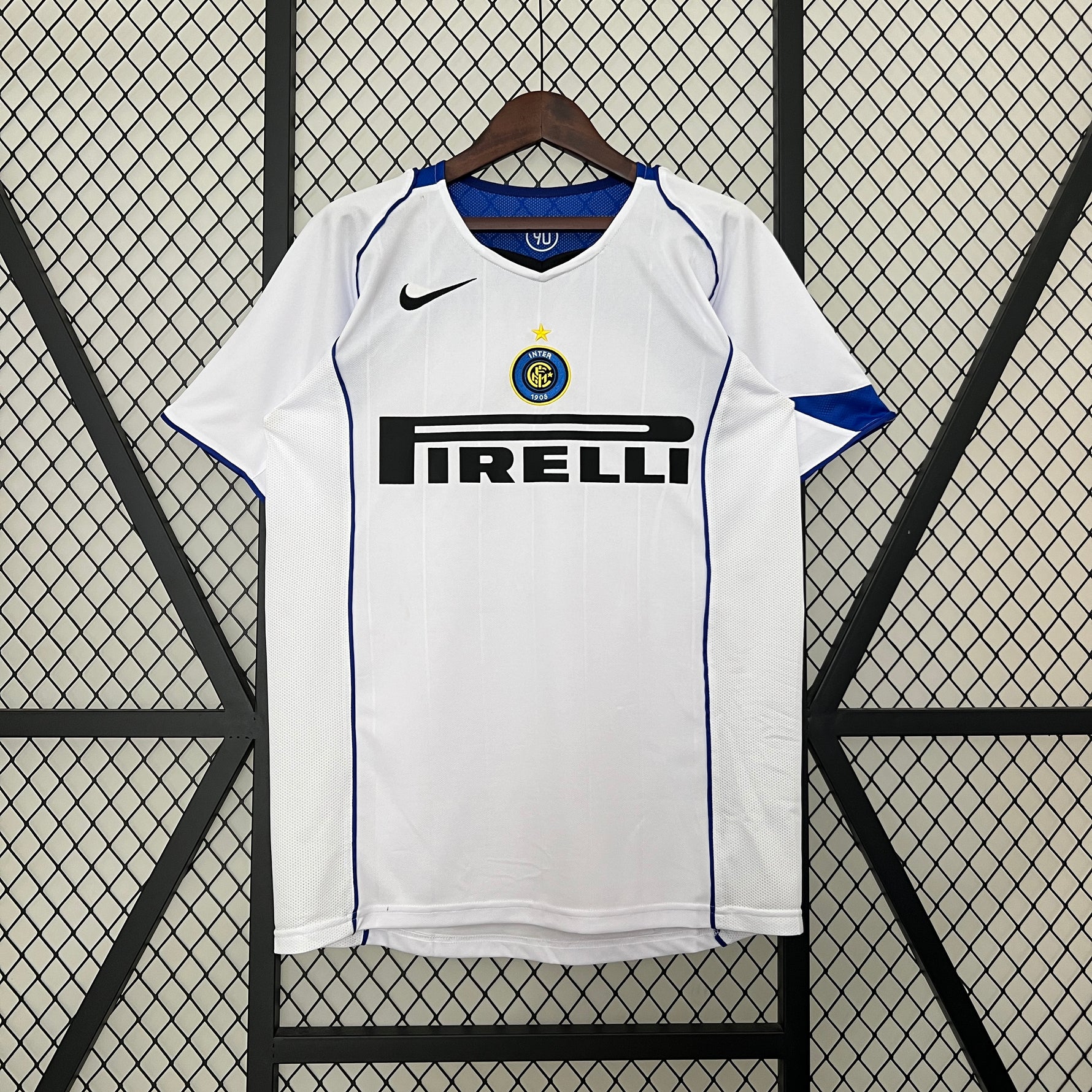 INTER MILAN 04/05 VISITA
