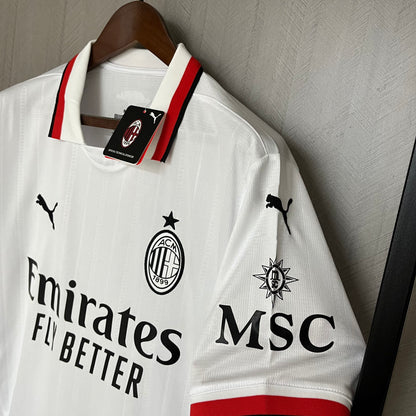 AC MILAN 24/25 VISITA
