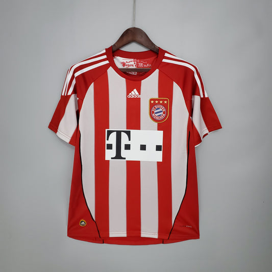 BAYERN MUNICH 10/11 LOCAL