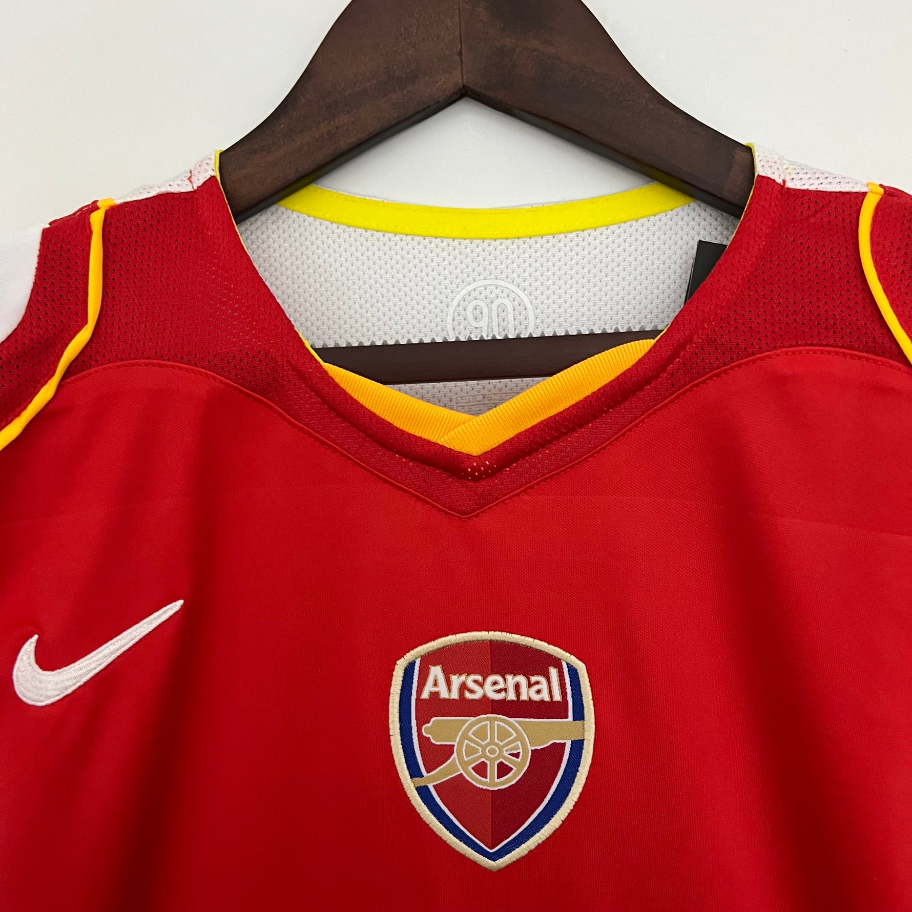 ARSENAL 04/05 LOCAL