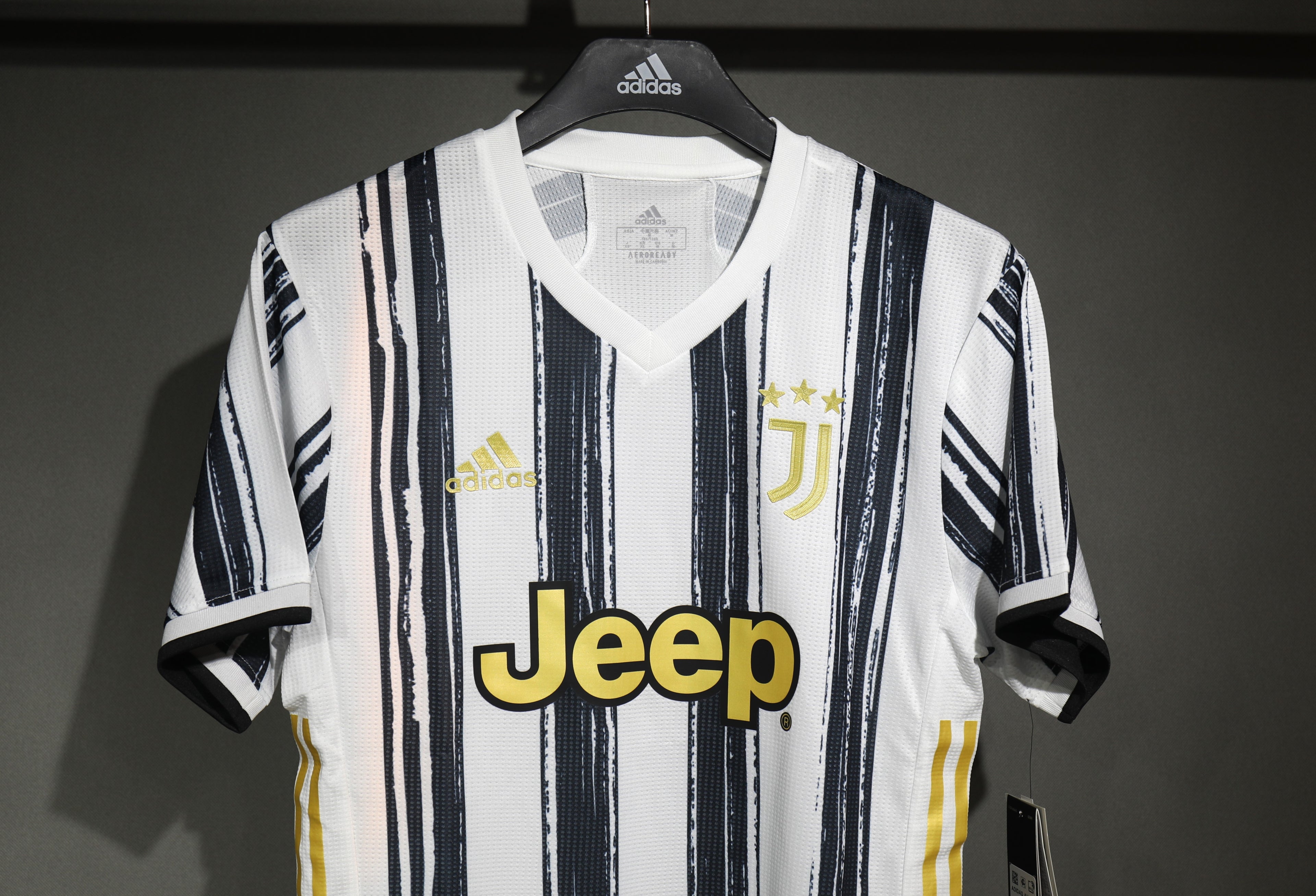 JUVENTUS 20/21 LOCAL