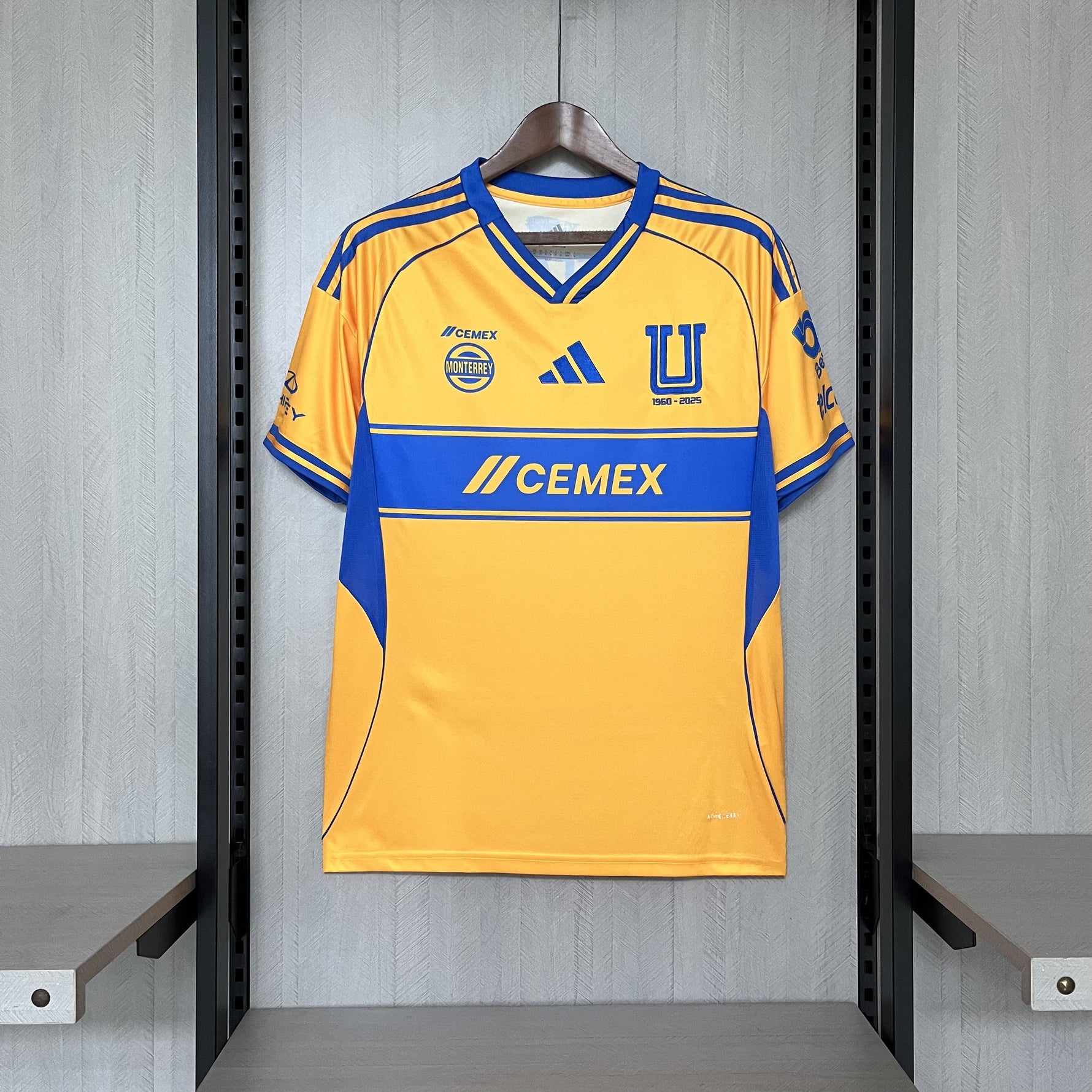 TIGRES 25/26 LOCAL