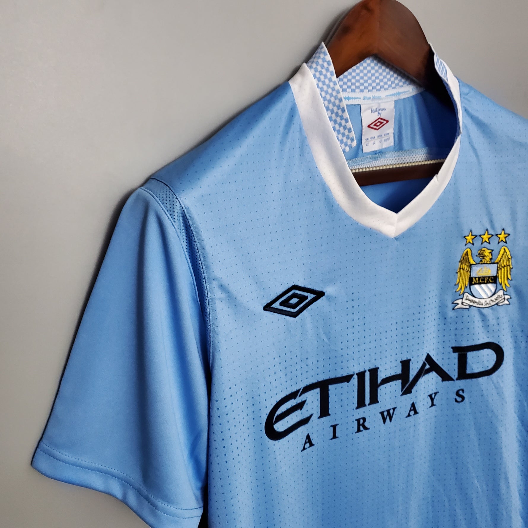MANCHESTER CITY 11/12 LOCAL