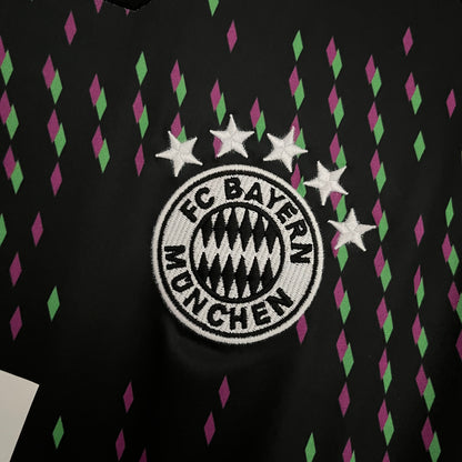 BAYERN MUNICH 23/24 VISITA