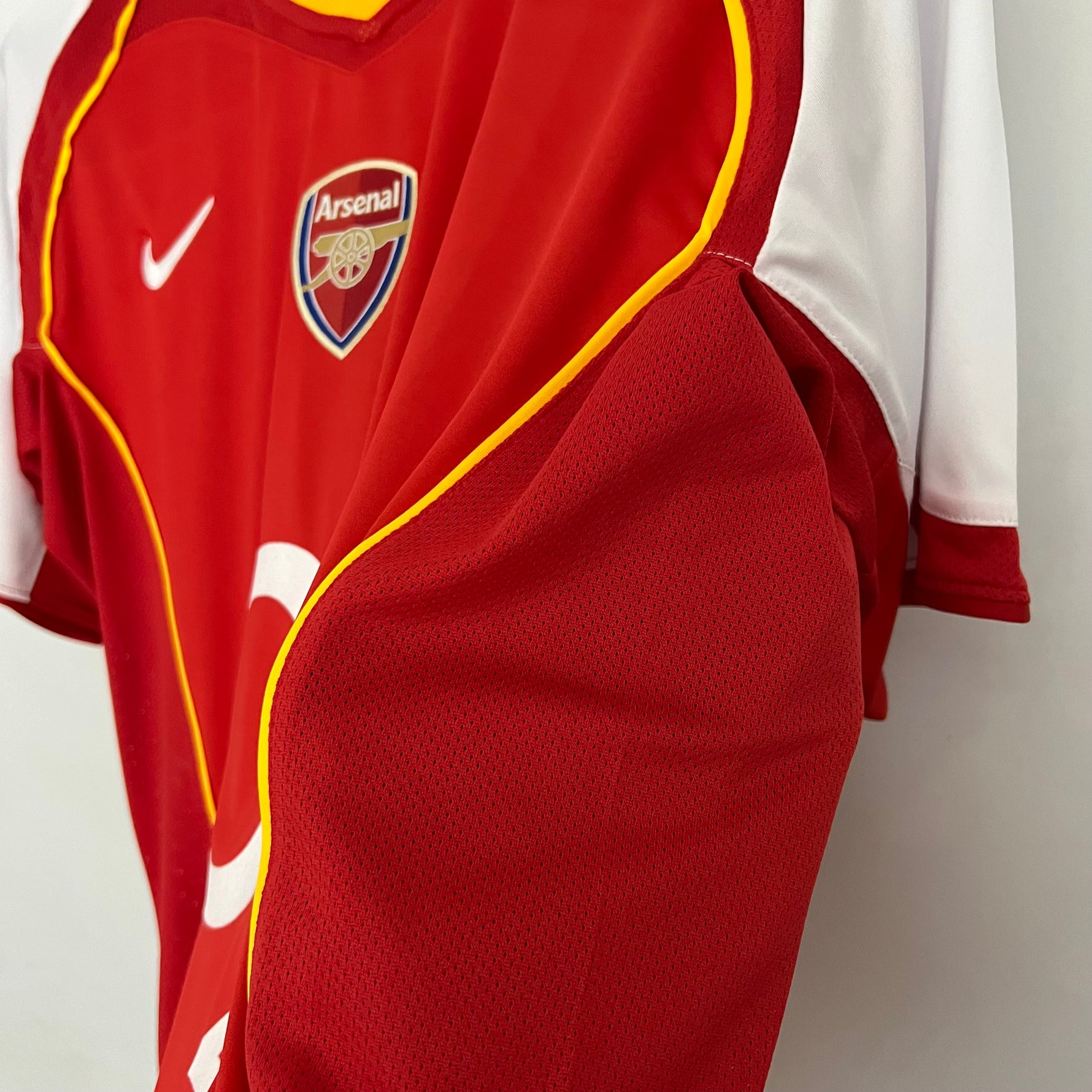 ARSENAL 04/05 LOCAL