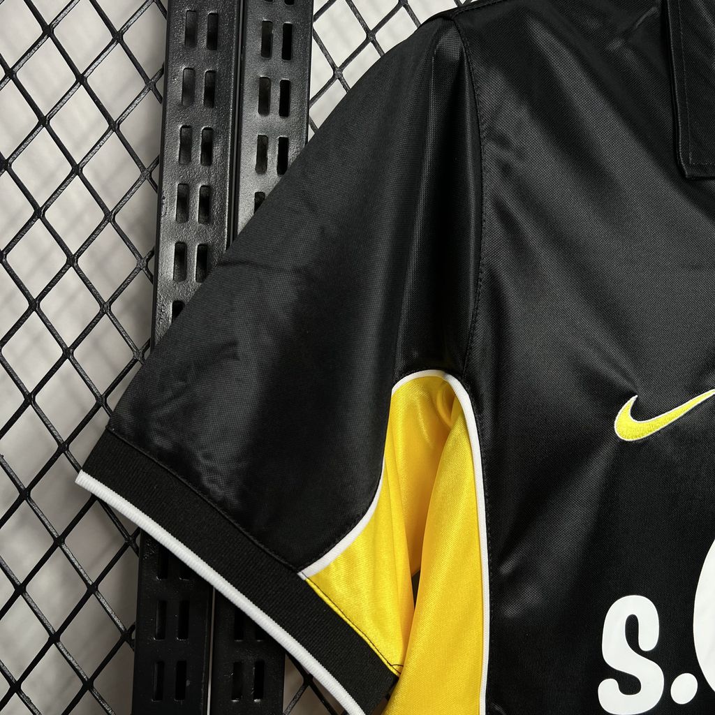 BORUSSIA DORTMUND 98/99 VISITA