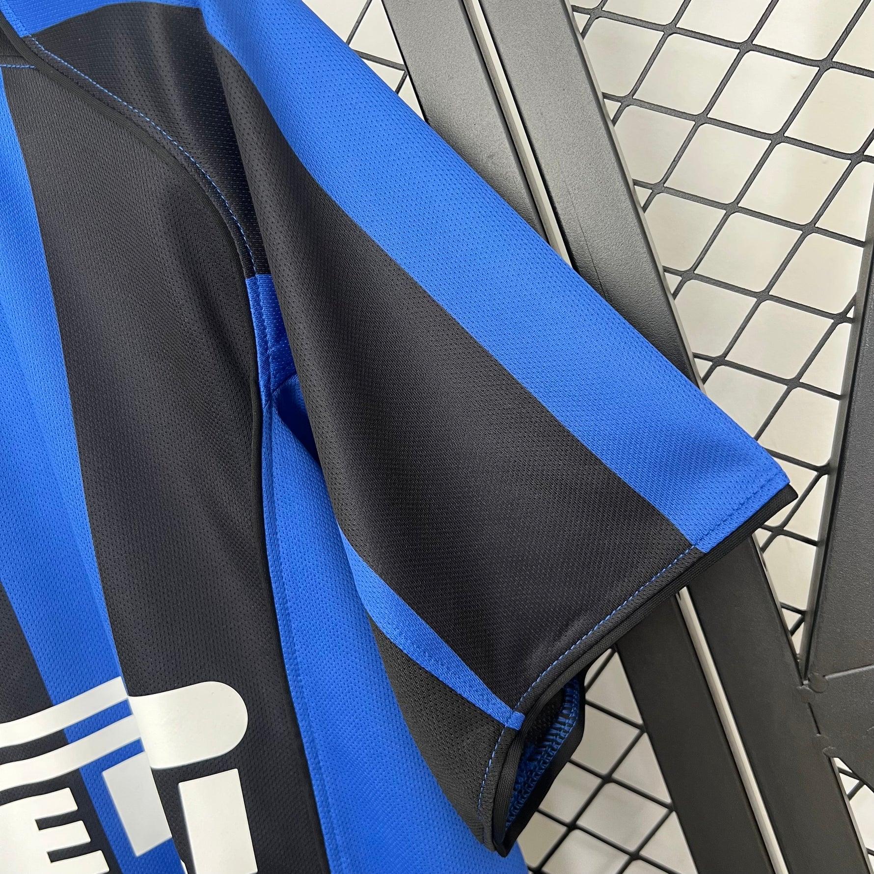INTER MILAN 04/05 LOCAL