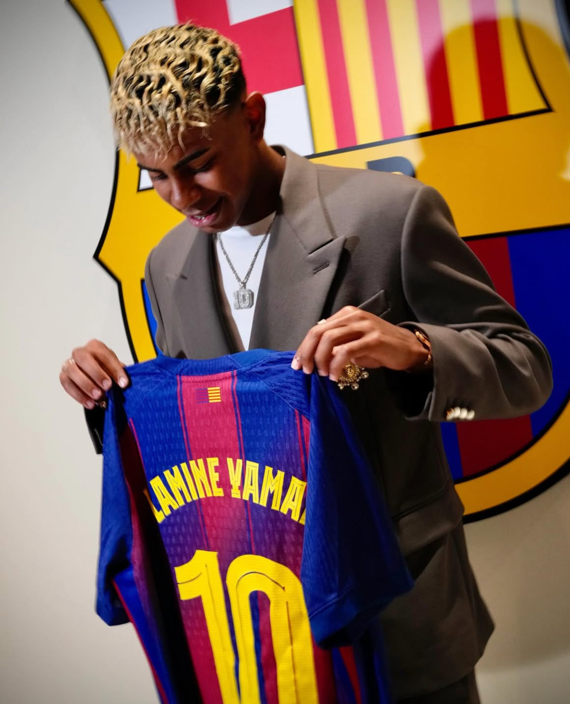 LAMINE YAMAL 10 - BARCELONA 25/26 LOCAL