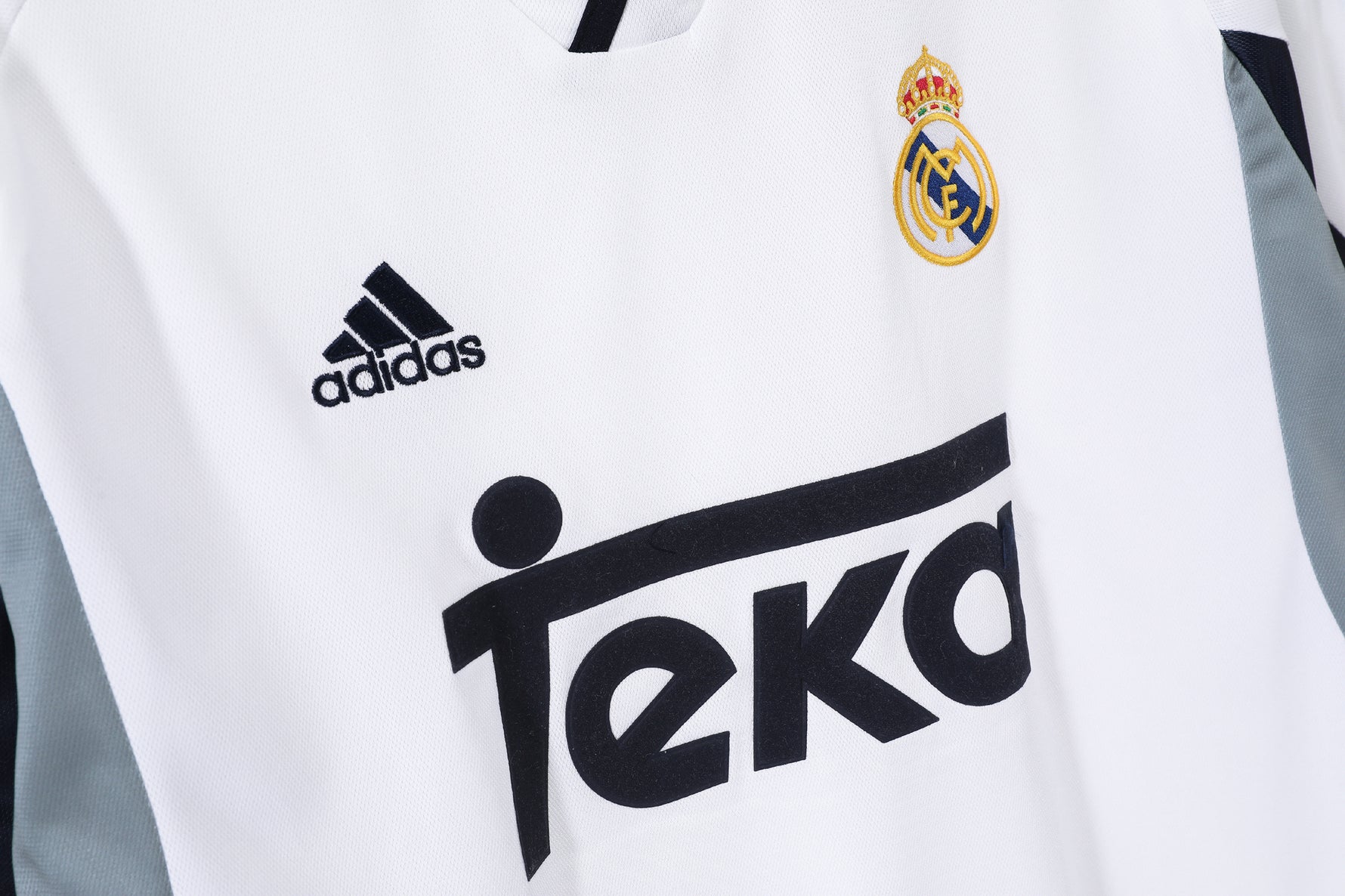 REAL MADRID 00/01 LOCAL
