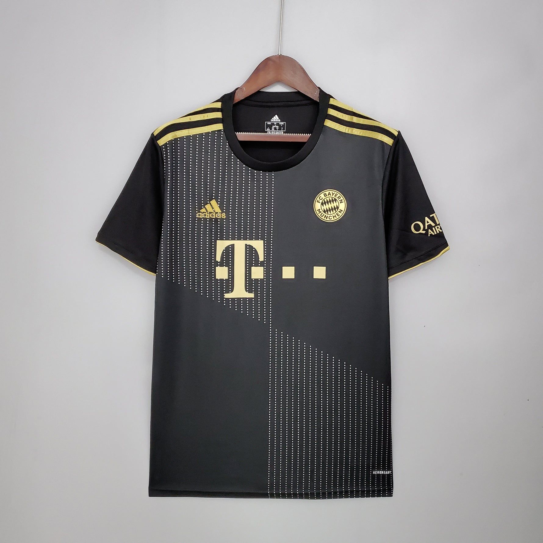 BAYERN MUNICH 21/22 VISITA