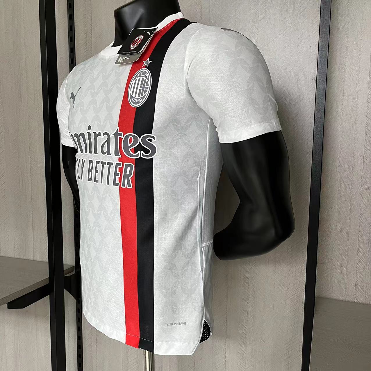 AC MILAN 23/24 VISITA