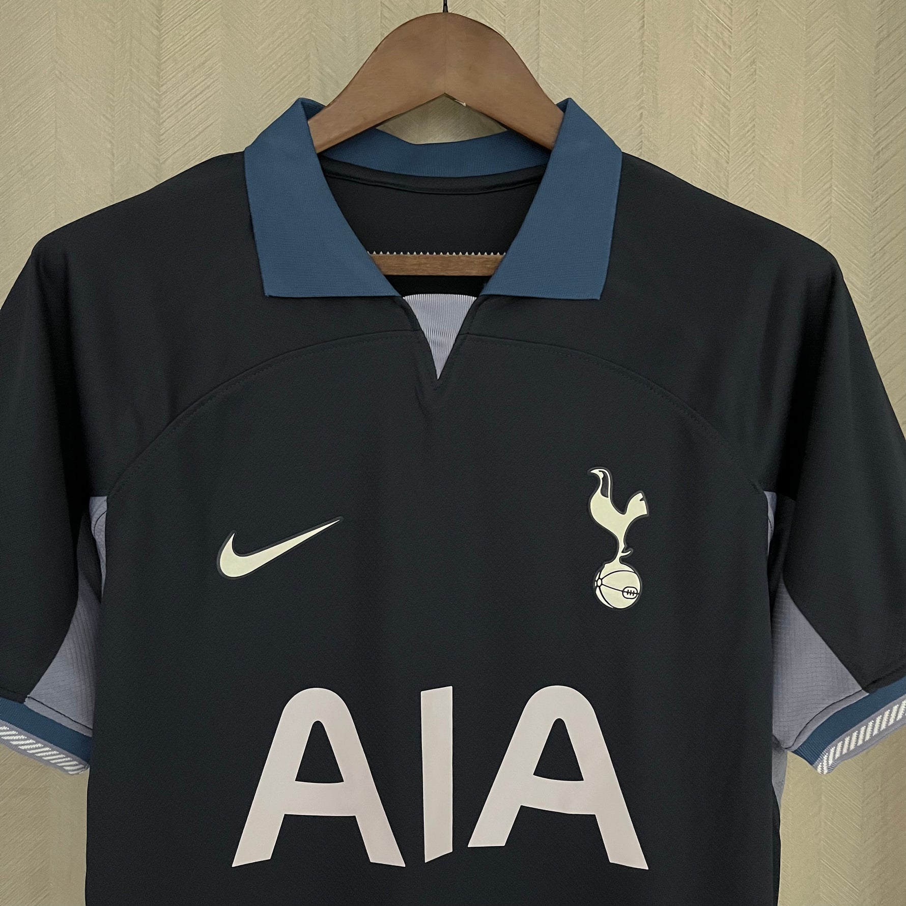 TOTTENHAM 23/24 VISITA
