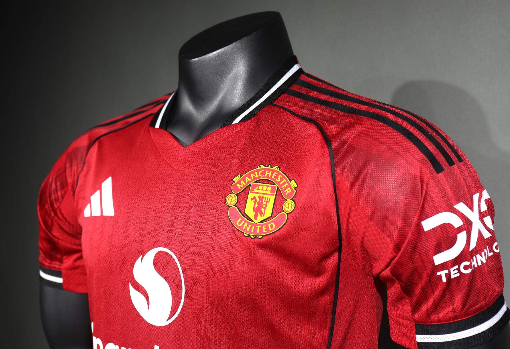 MANCHESTER UNITED 25/26 LOCAL